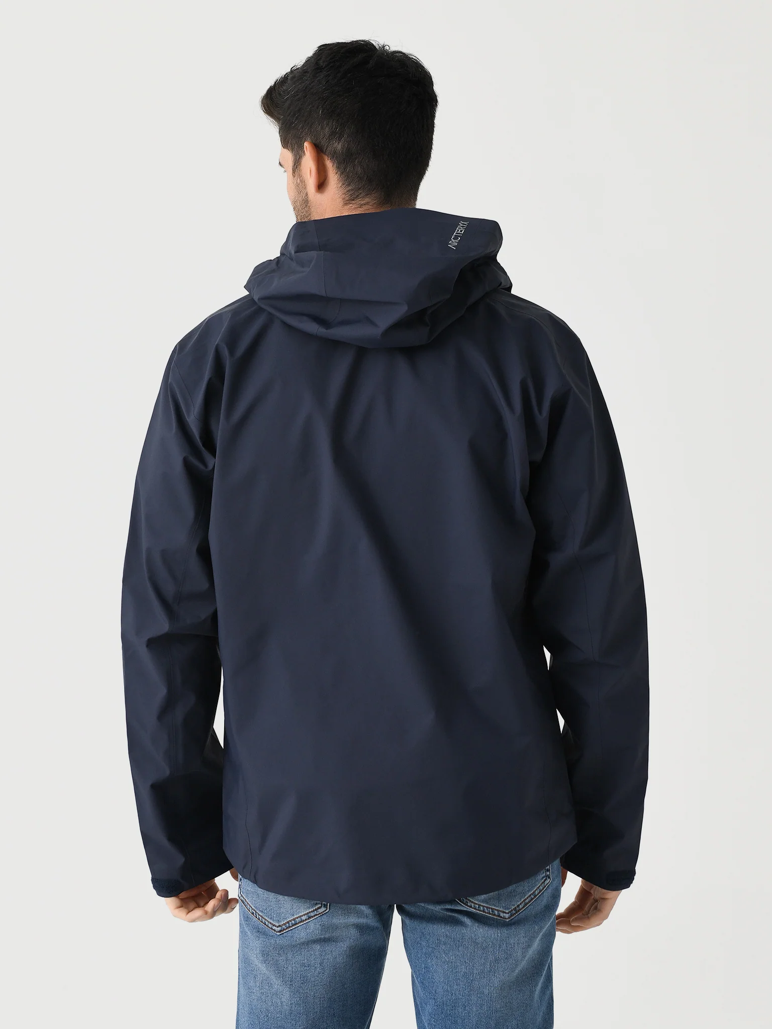 Arc`teryx Men's Beta Jacket - Image 4