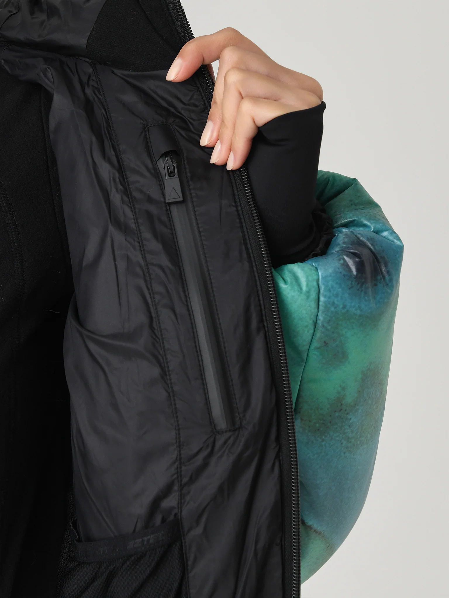 Aztech Mountain Women's Daisy Jacket - Image 6