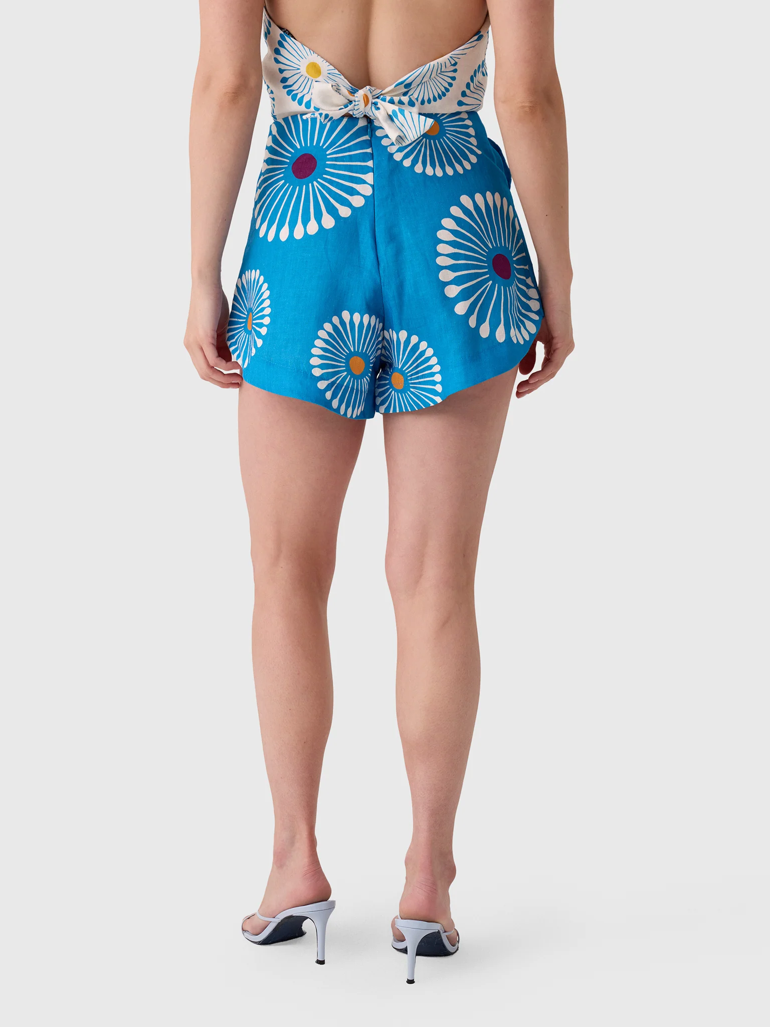 Cala de la Cruz Women's Bahamas Short - Image 4