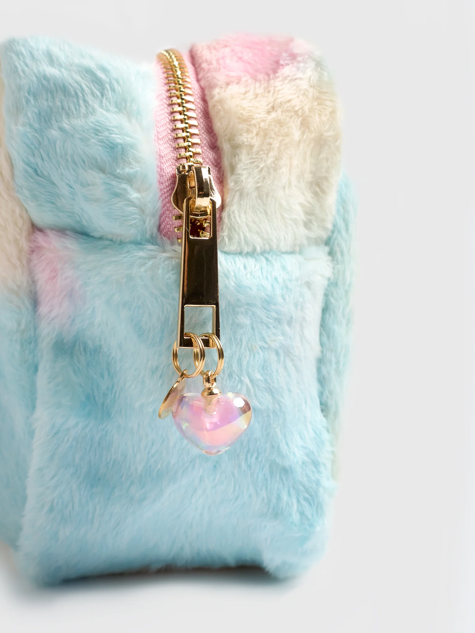 Carrying Kind Girls' Large Cosmetic Bag - Image 6