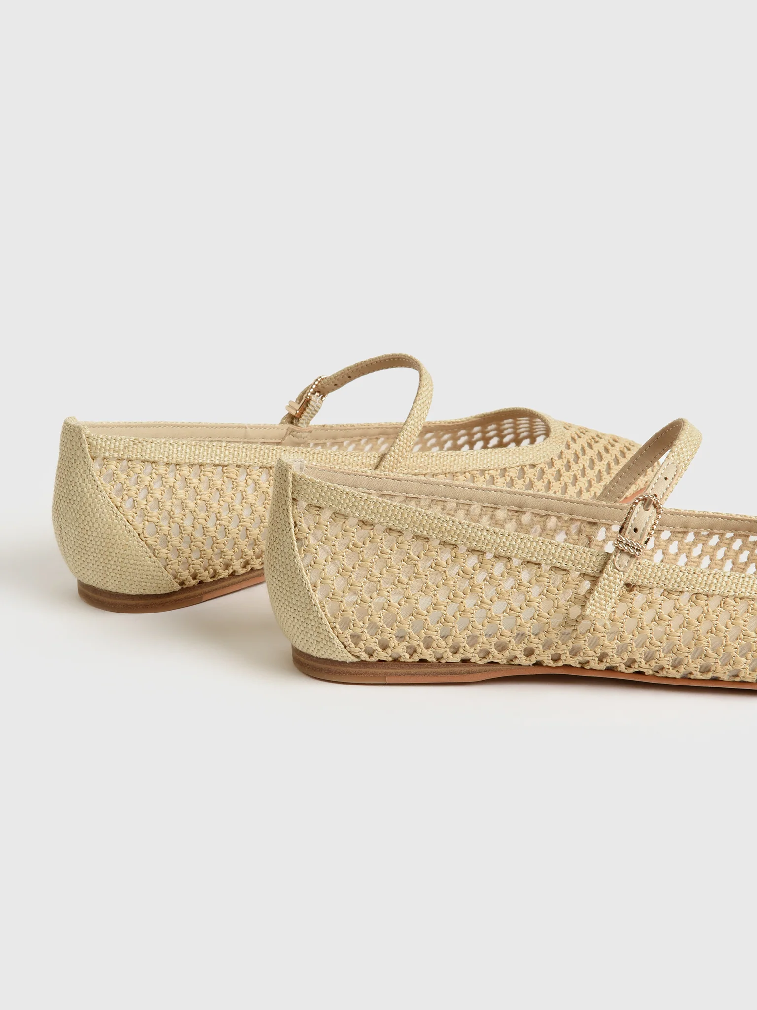 Dolce Vita Women's Reyes Ballet Flat - Image 8