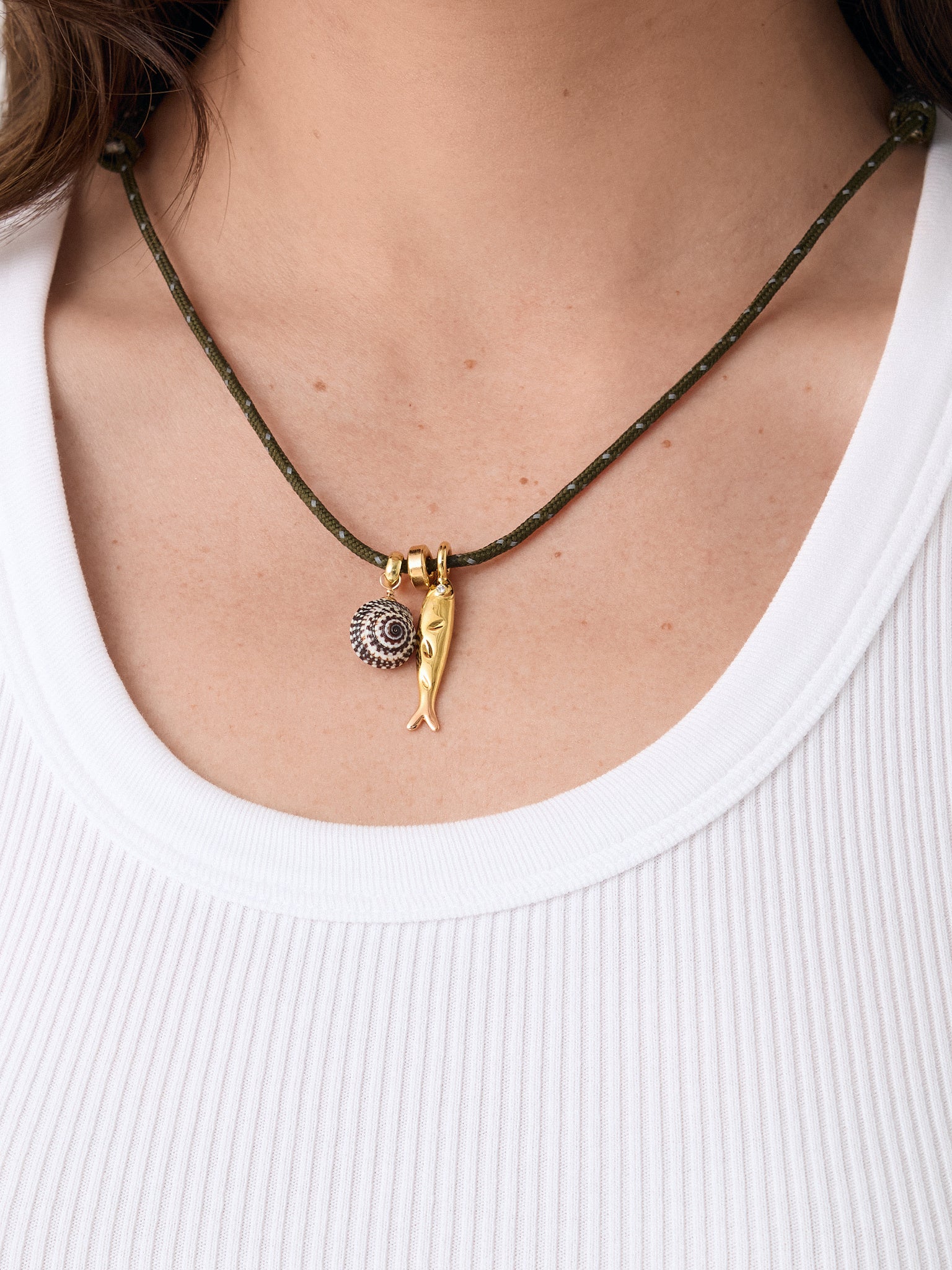 Eliou Corvo Necklace - Image 2