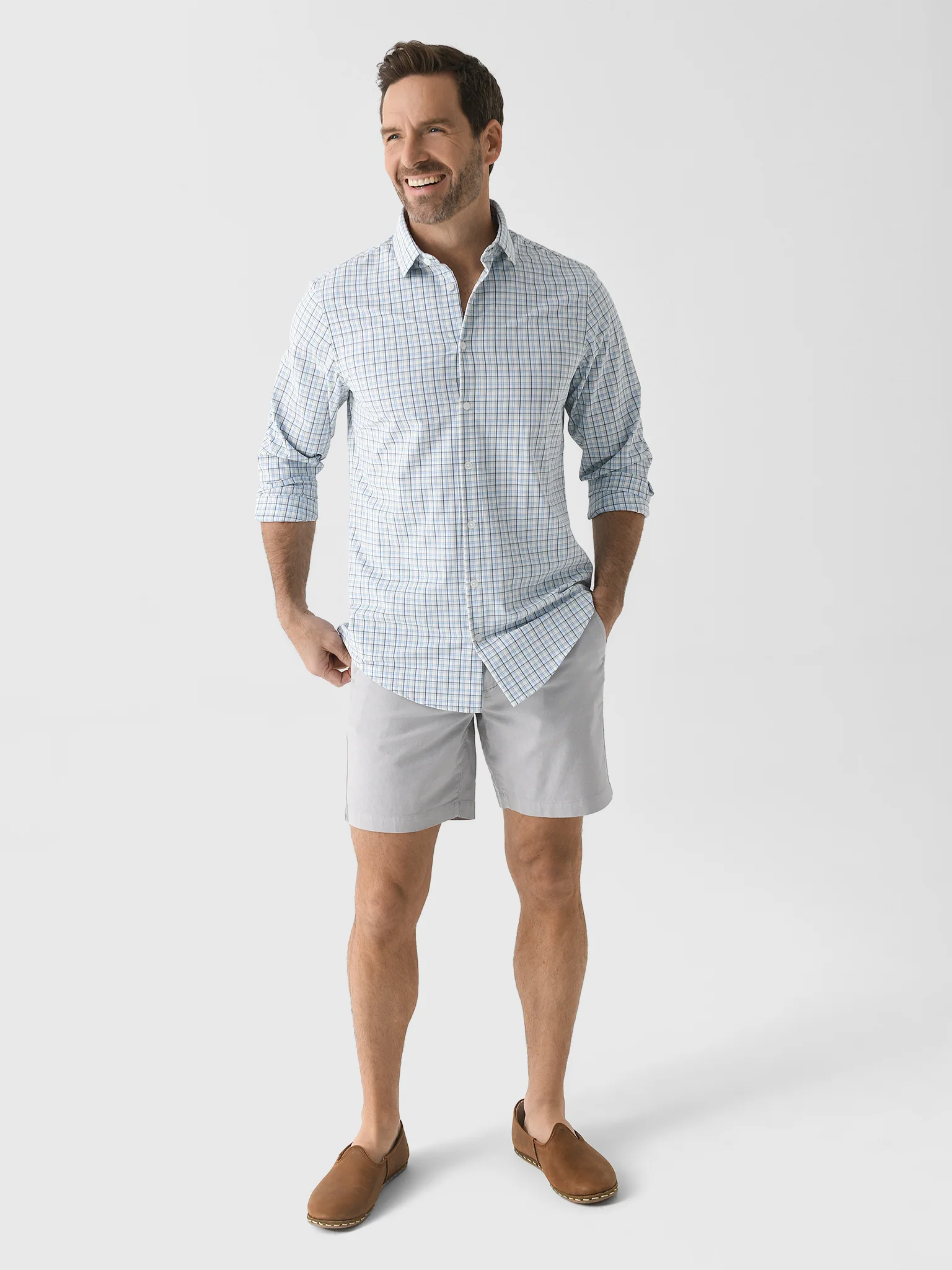 Faherty Brand Men's Essential Chino 8" Short - Image 10