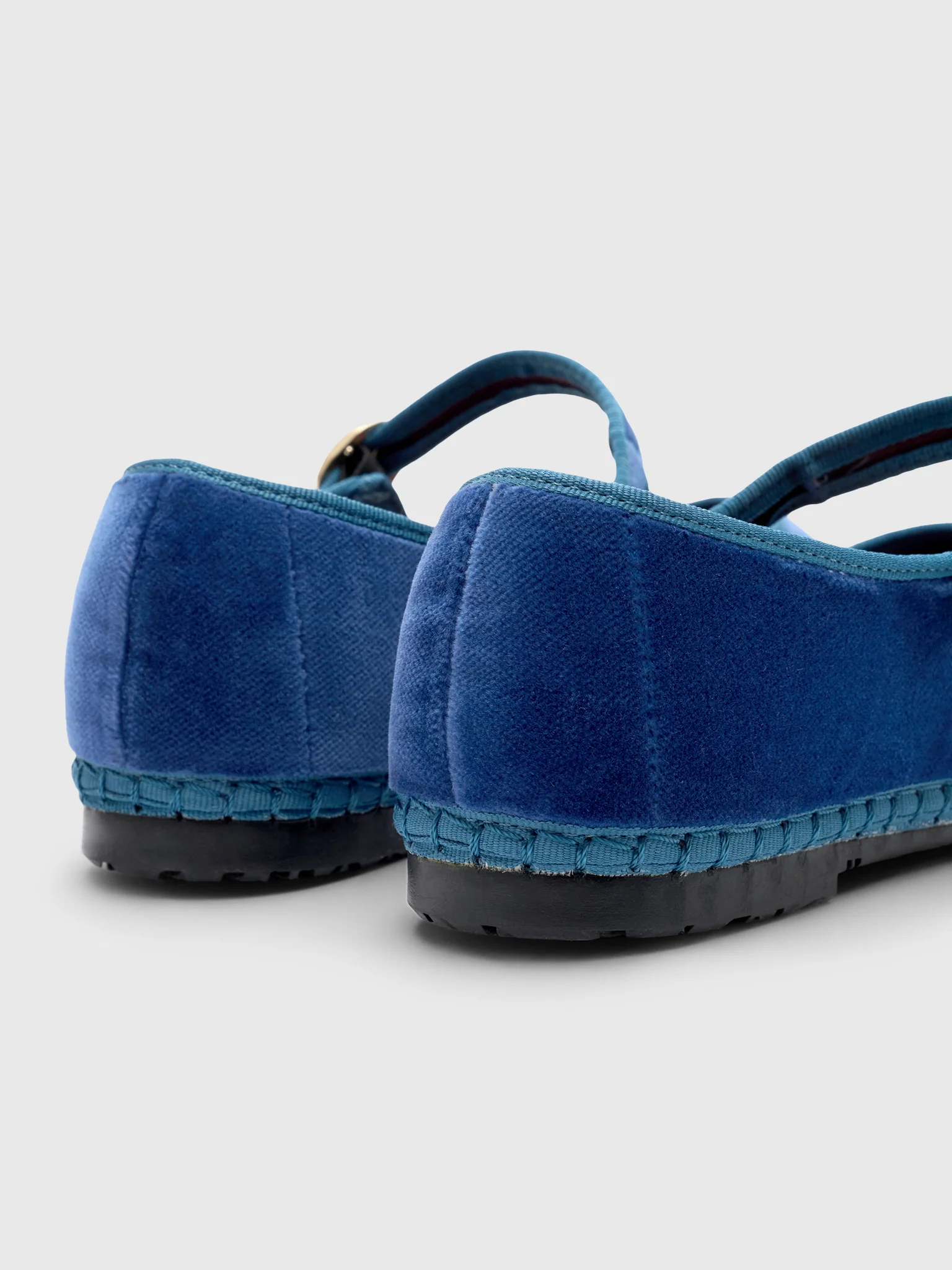 Flabelus Women's Alexandra Flat - Image 5