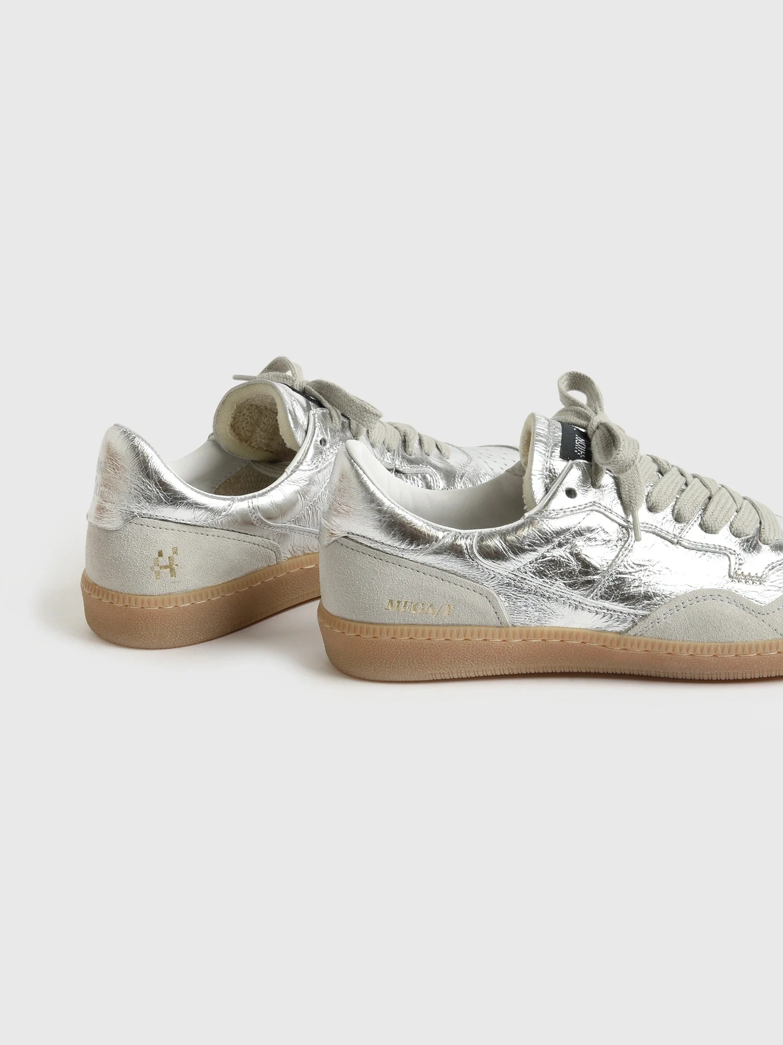 HidnAnder Women's Mega T Sneaker - Image 5