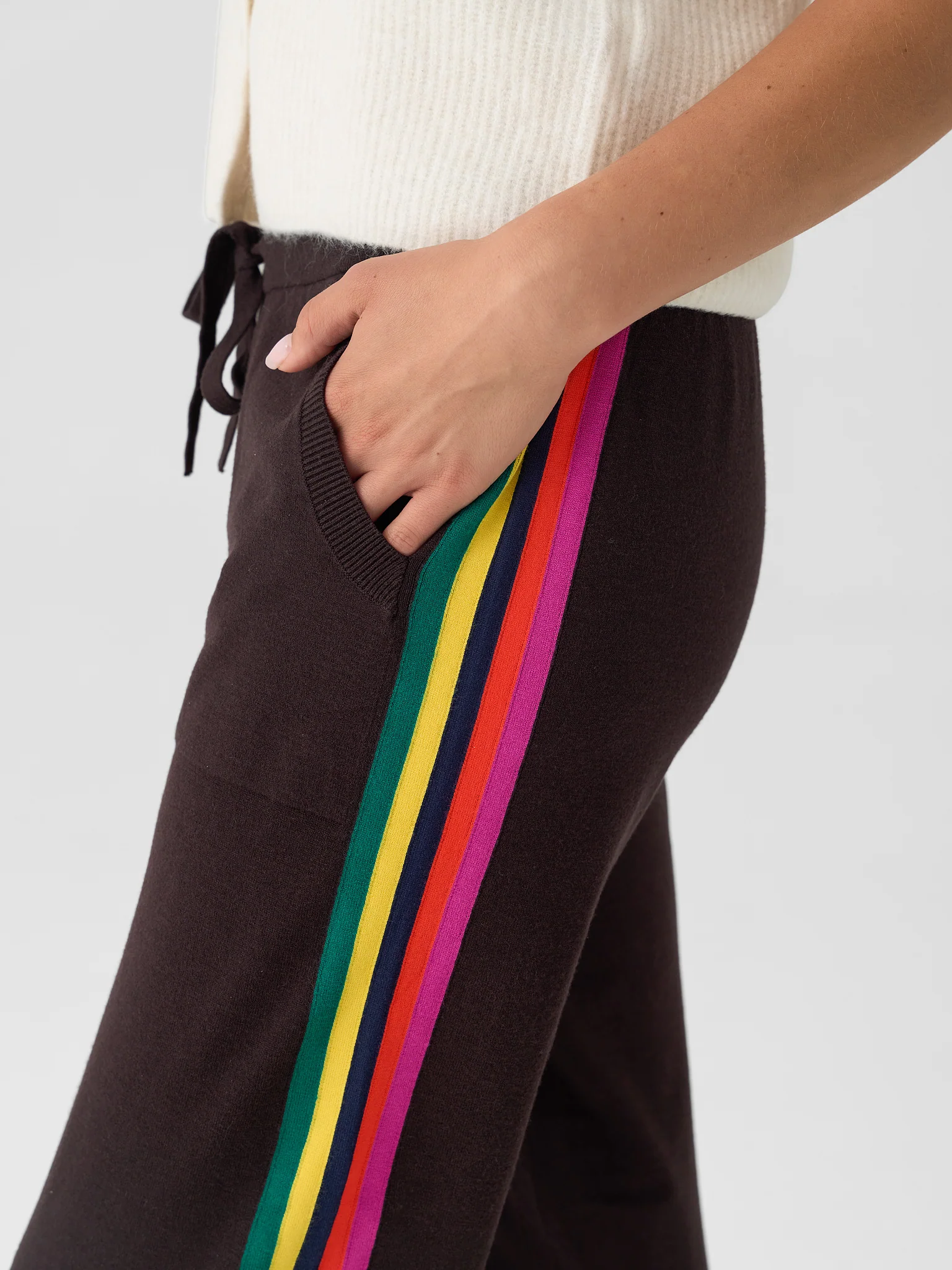 Eche Women's Solid Striped Jogger - Image 5