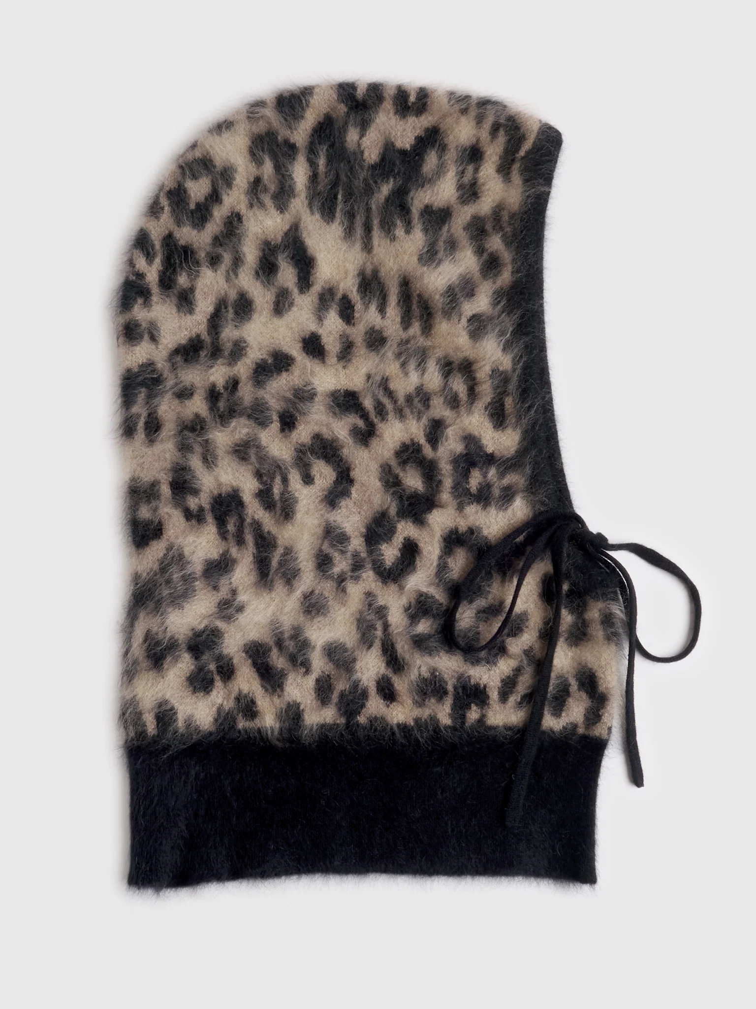 Kujten Sybel Fluffy Hood - Image 3