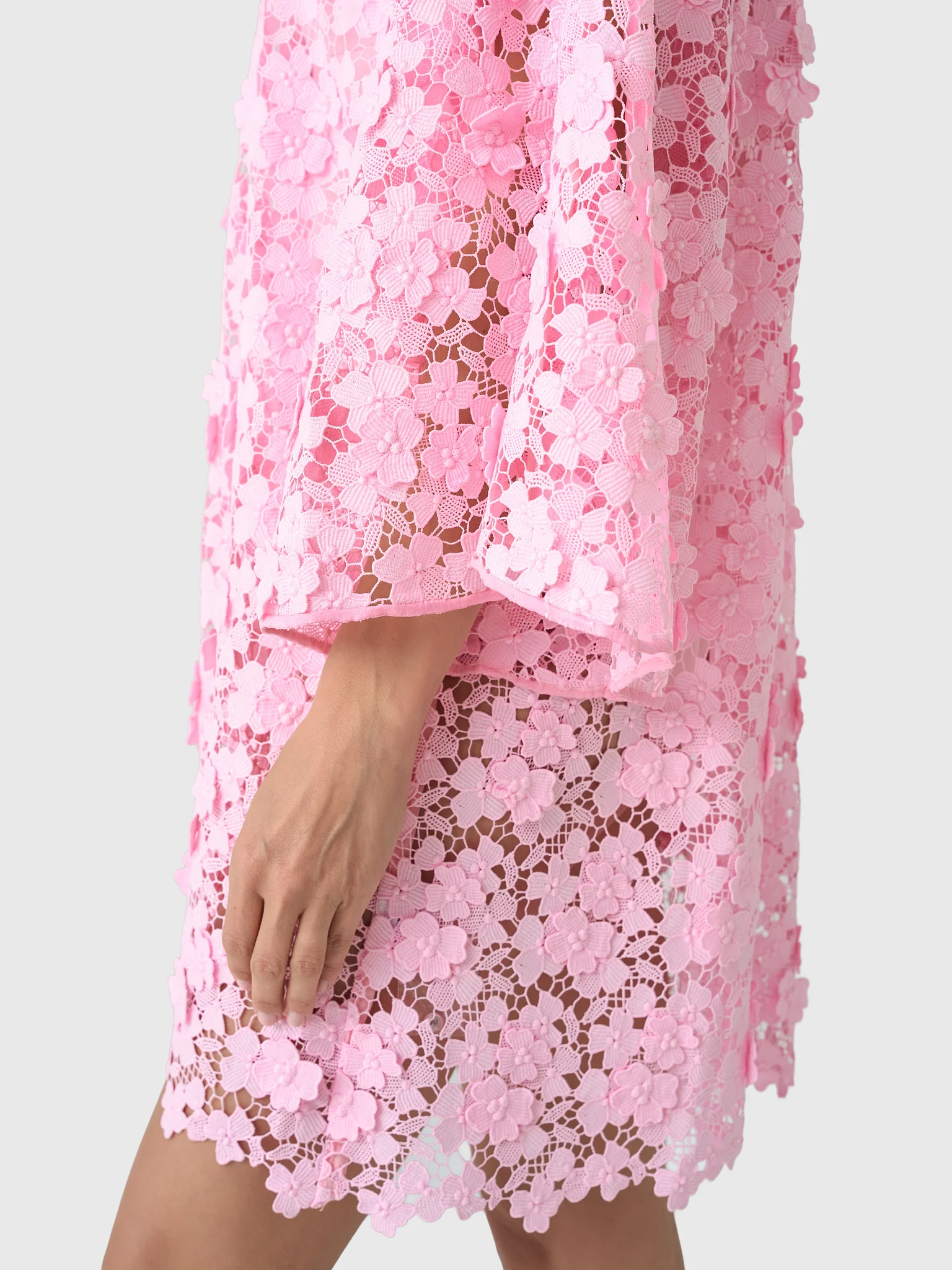 La Vie Women's Floral Lace Mini Caftan - Image 5