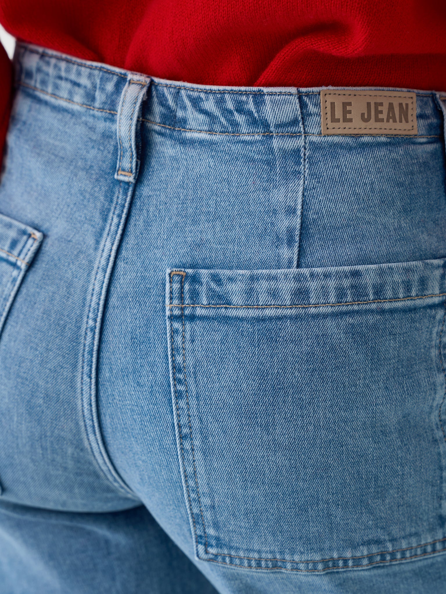 Le Jean Women's Utility Soft Barrel Jean - Image 5
