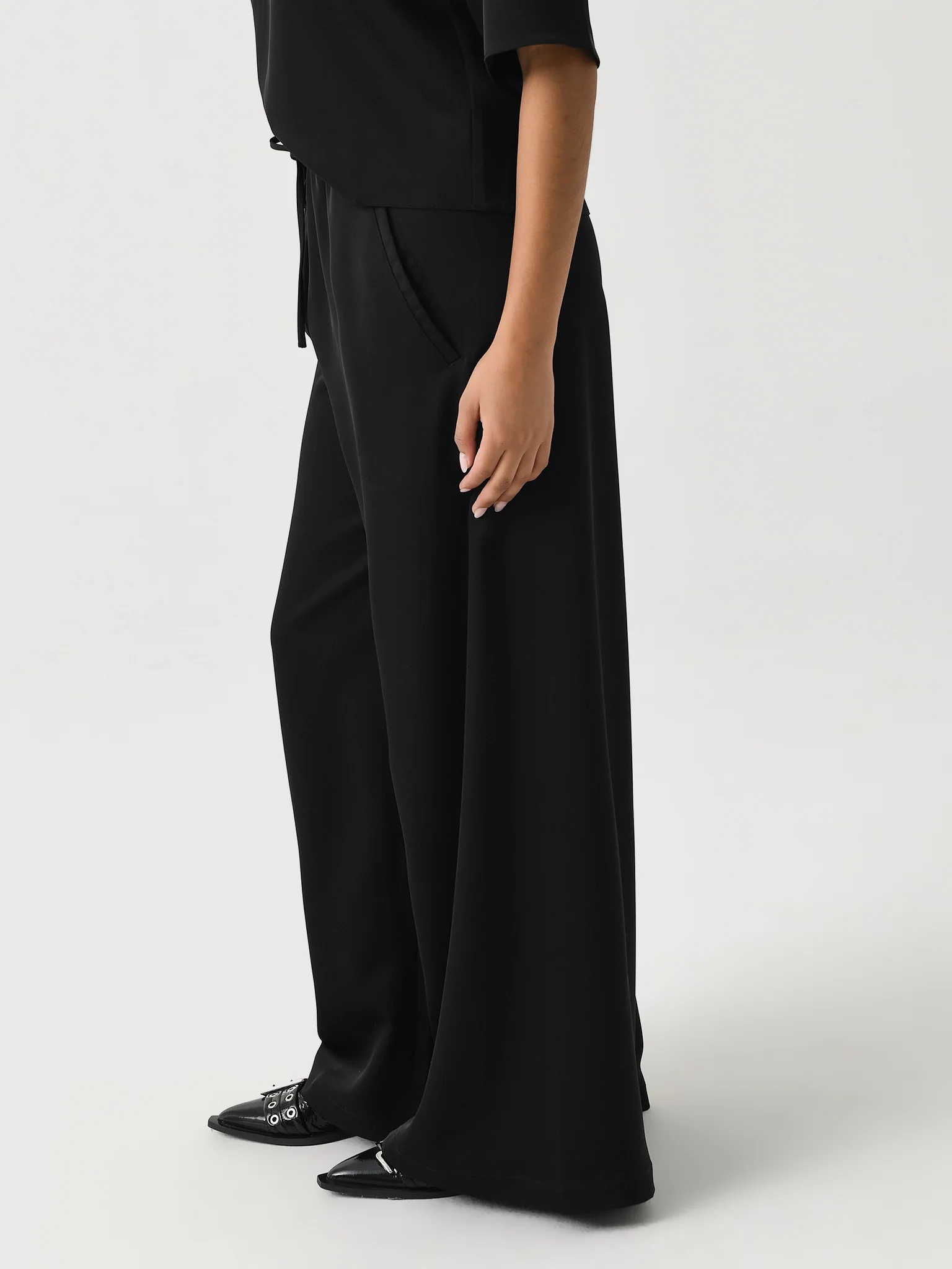 Leset Women's Barb Baggy Pant - Image 3