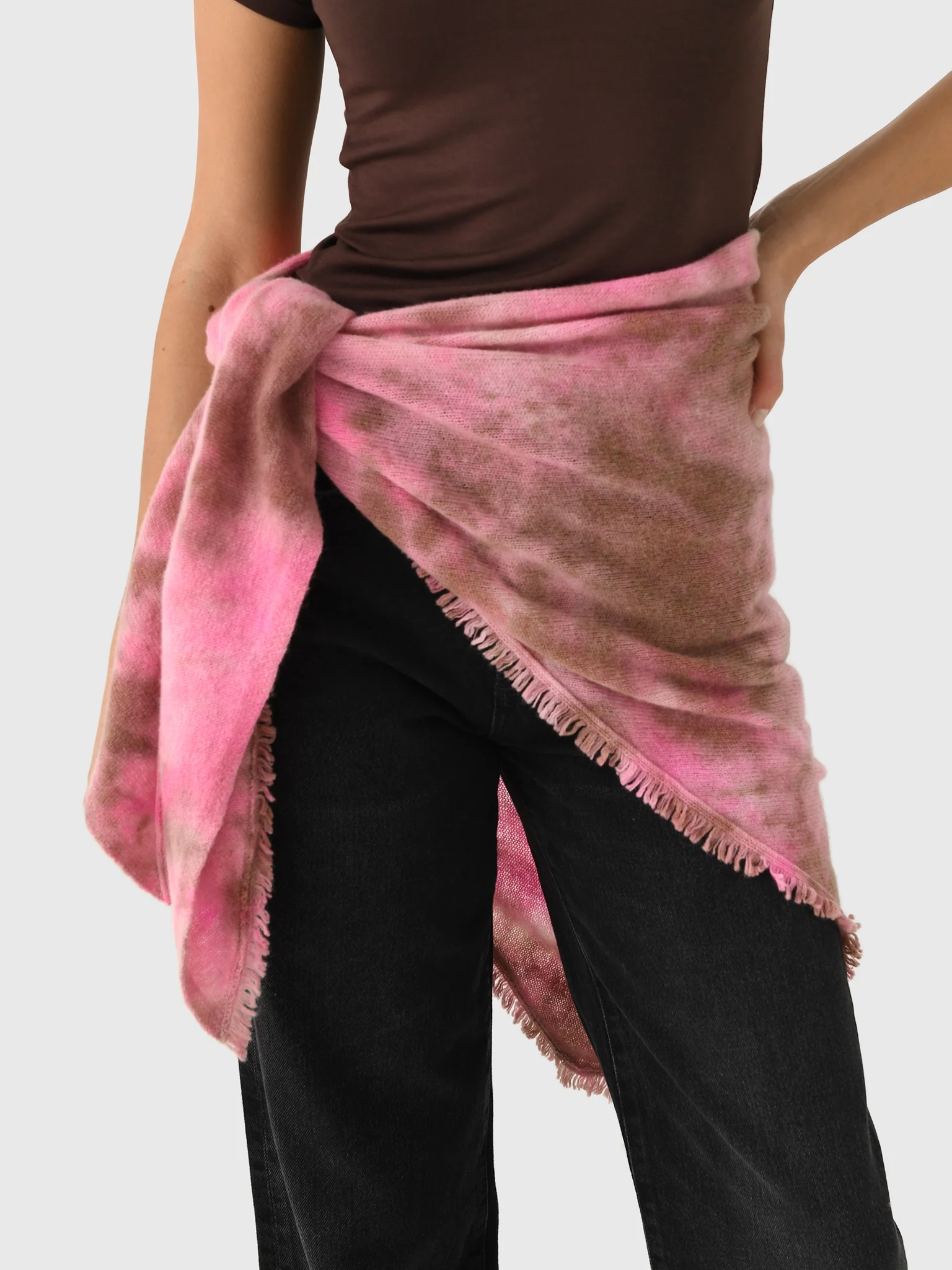 LoveTanJane Women's Rosalie Wool Fringe Triangle Scarf - Image 5