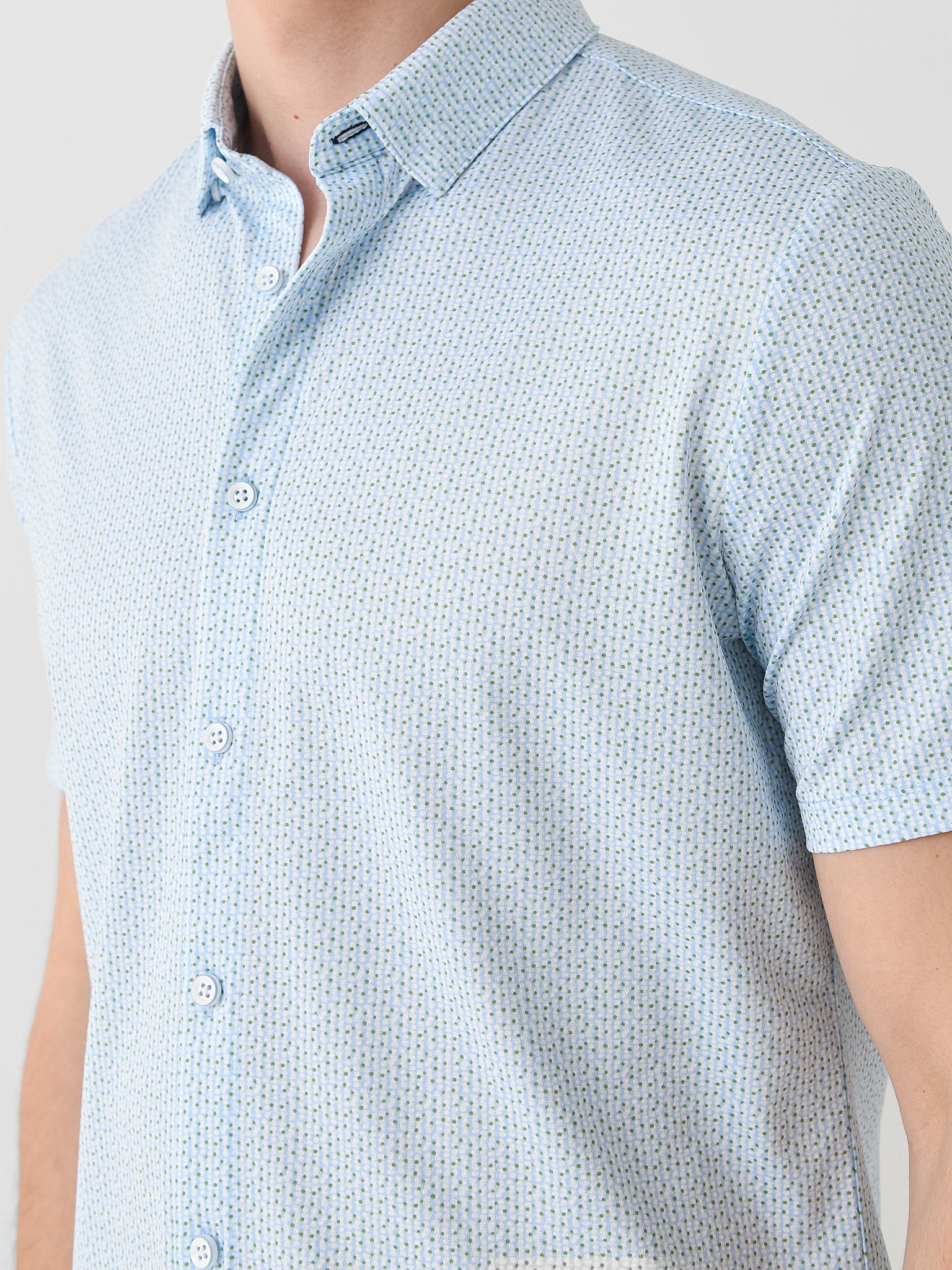 Mizzen+Main Men's Trim Halyard Button-Down Shirt - Image 5
