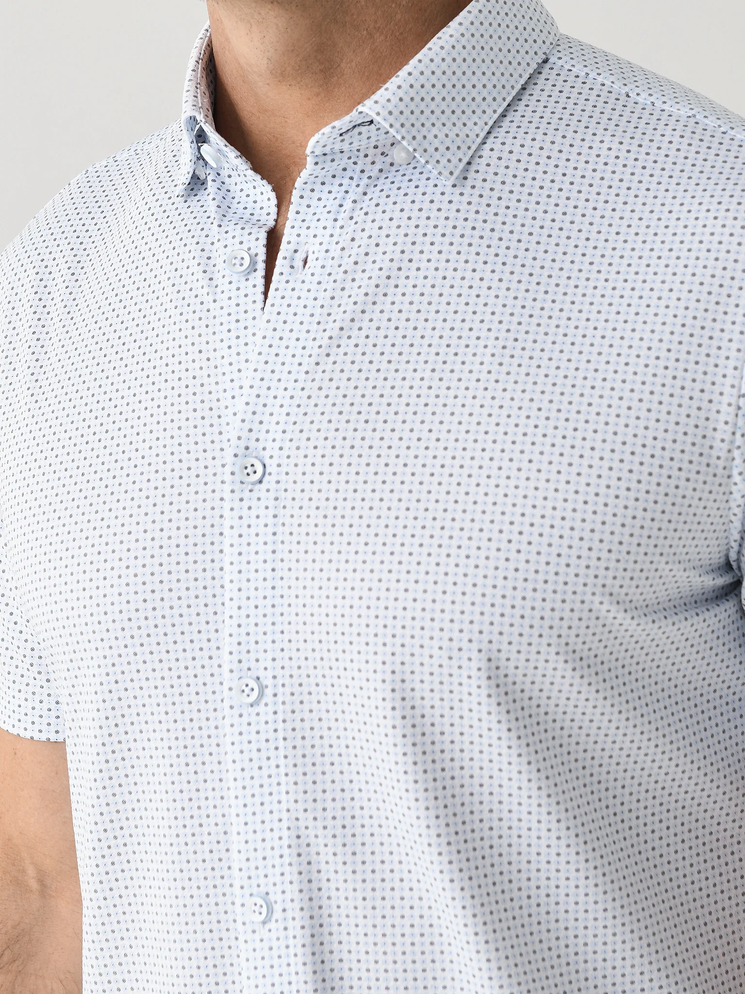 Mizzen+Main Men's Trim Halyard Button-Down Shirt - Image 5