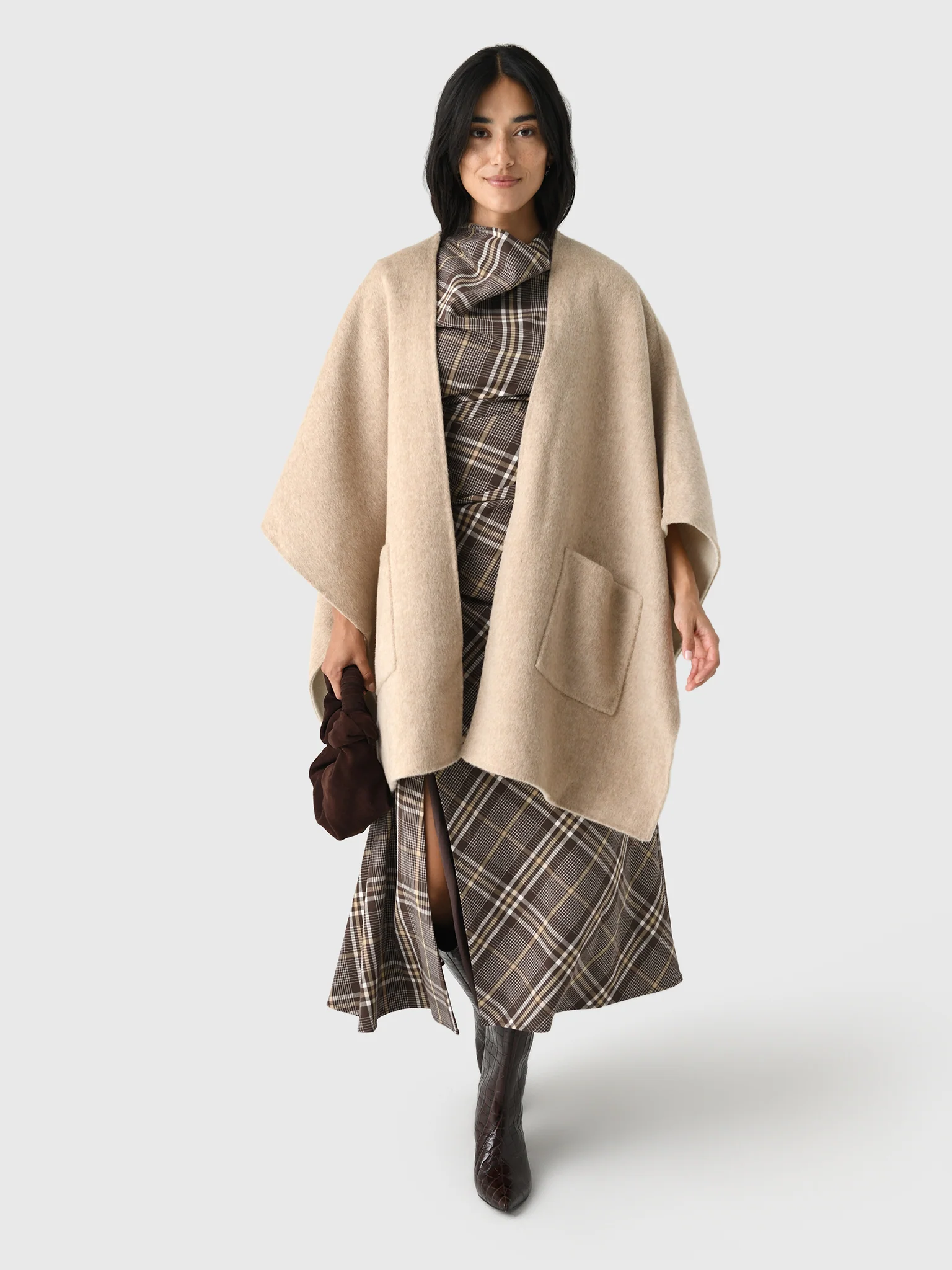 MVG Women's Reversible Cashmere Silk Cape - Image 5