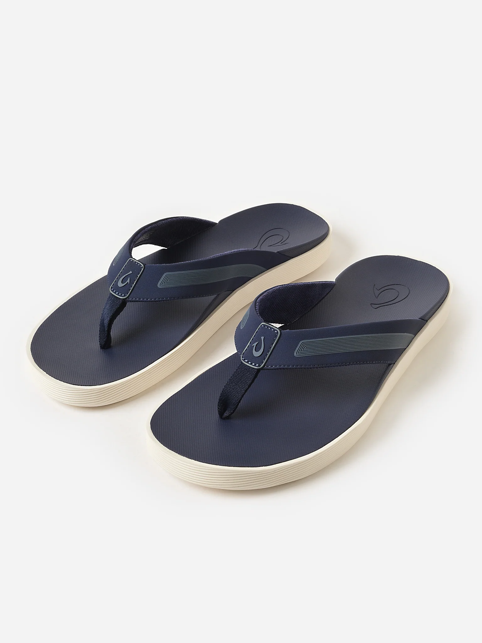Olukai Men's Leeward Flip Flop - Image 7