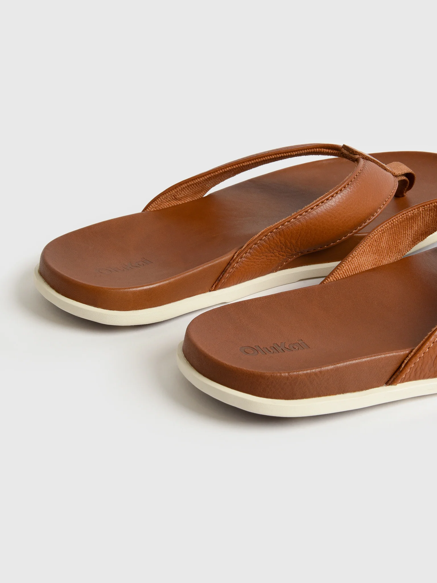Olukai Men's ‘Olali Flip Flop - Image 5