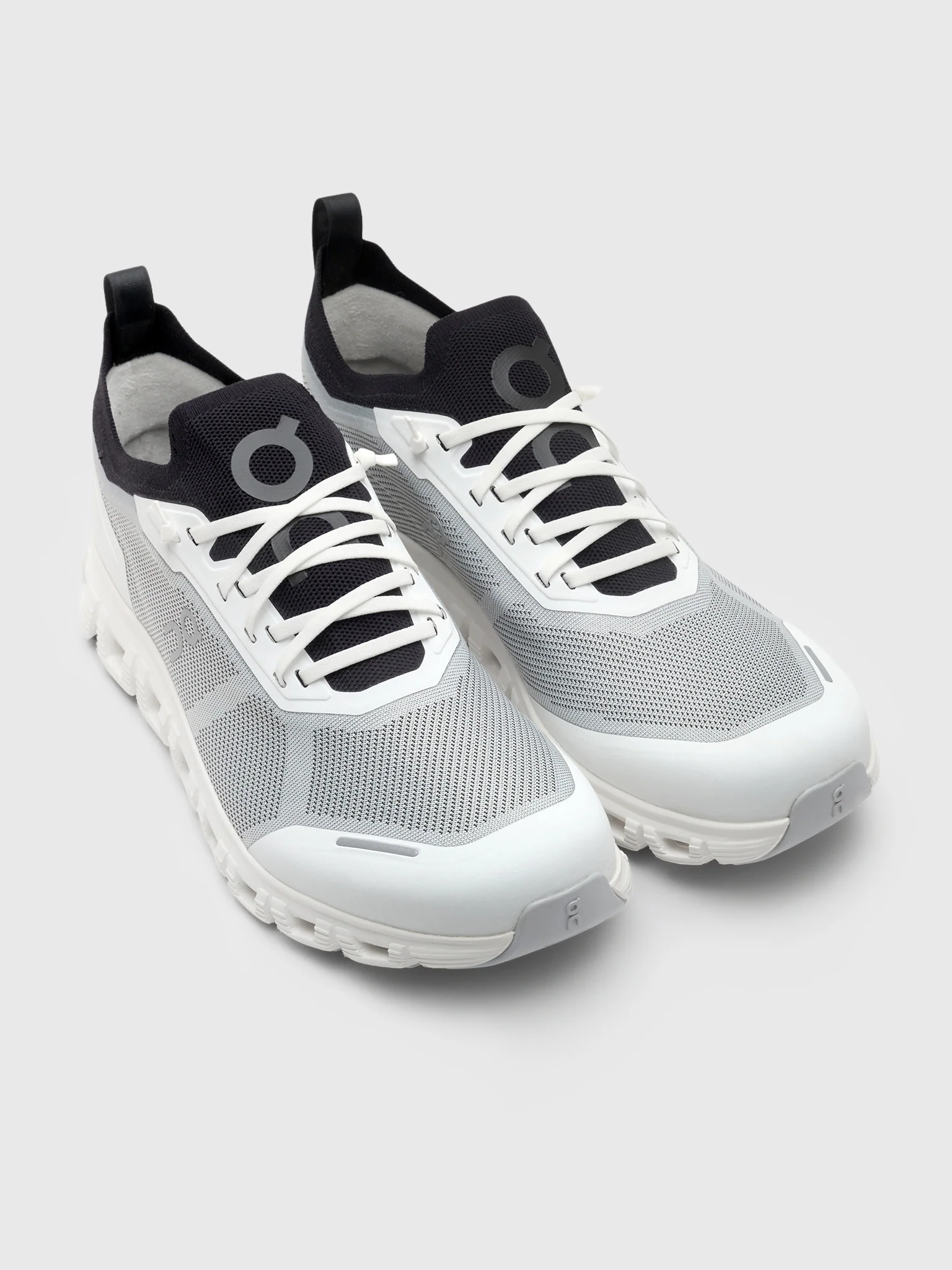 ON Men's Cloud 6 Versa Sneaker - Image 2