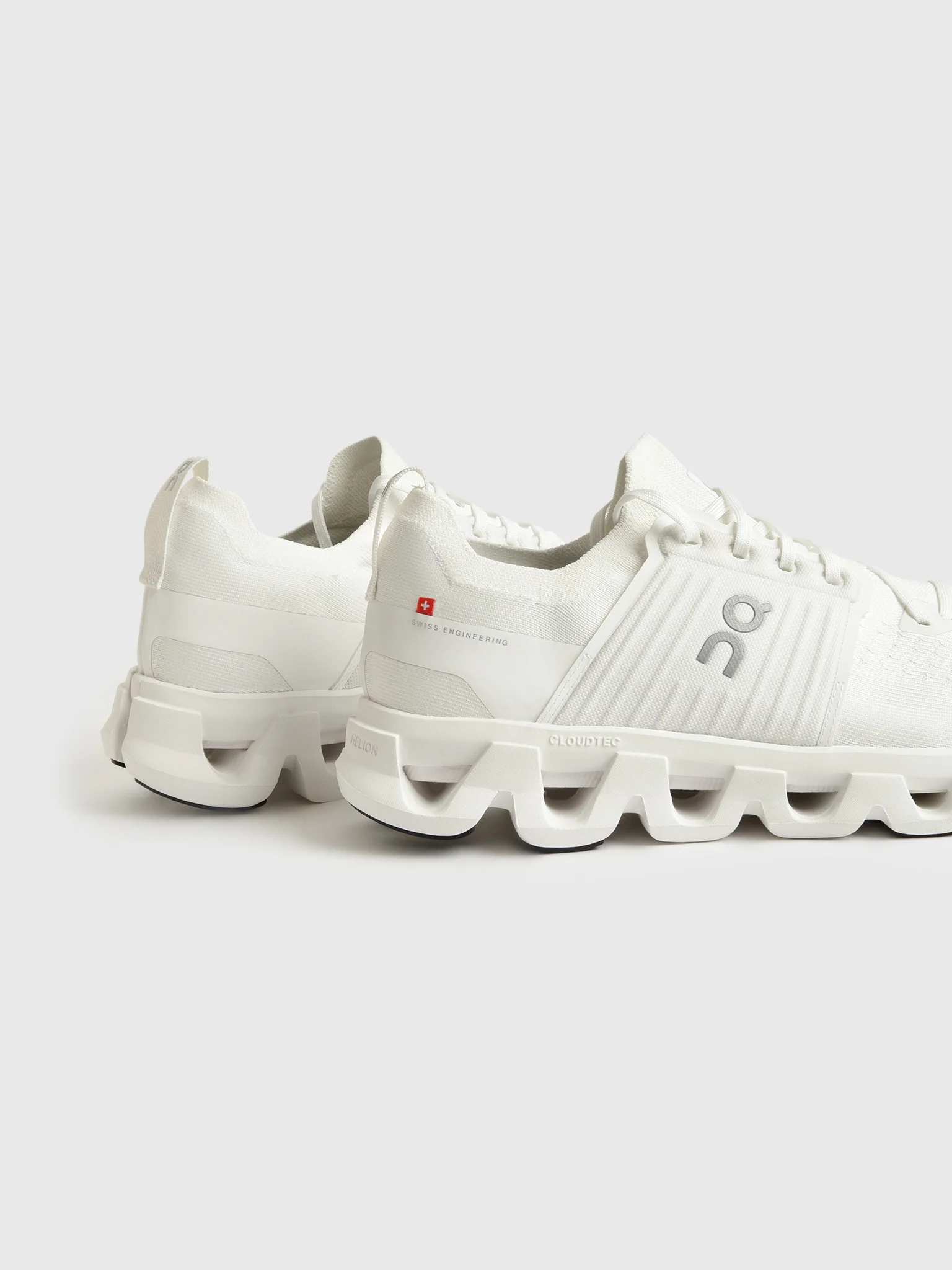 ON Men's Cloudswift 4 Sneaker - Image 16