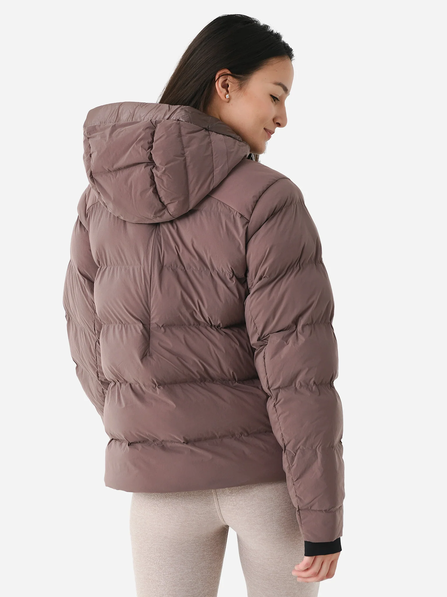 ON Women's Challenger Jacket - Image 4