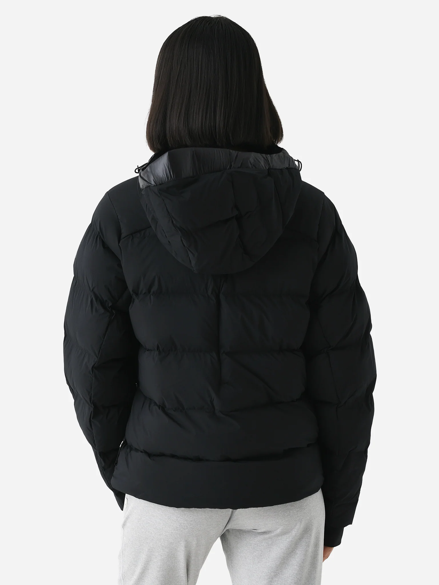 ON Women's Challenger Jacket - Image 8