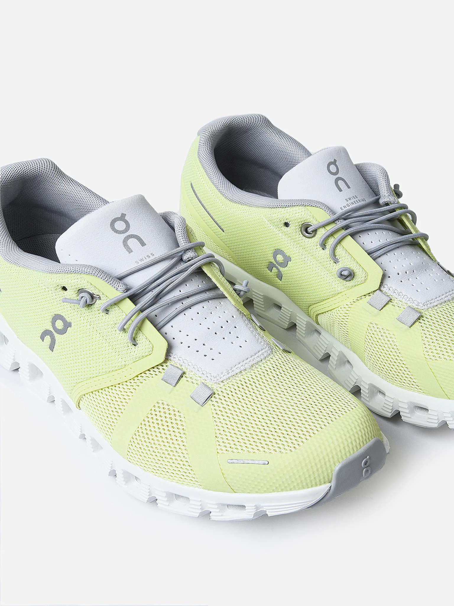 ON Women's Cloud 5 Sneaker - Image 2