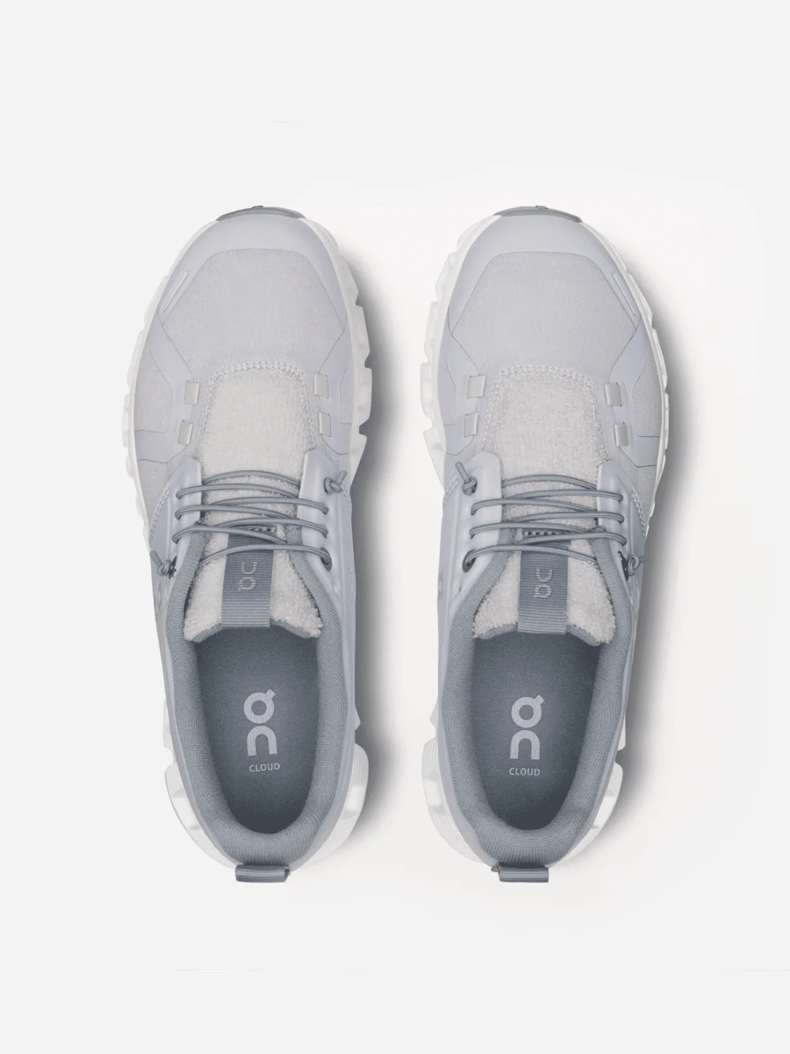 ON Women's Cloud 5 Terry Sneaker - Image 4