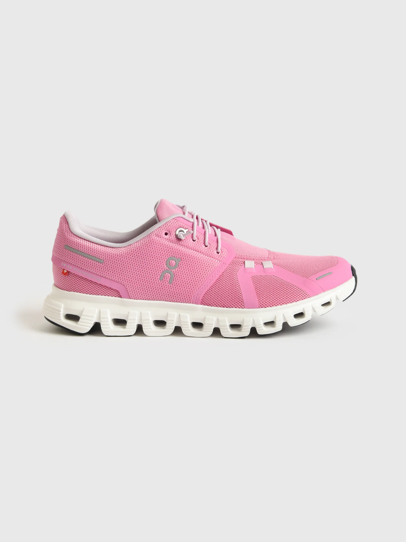 ON Women's Cloud 6 Sneaker - Image 3