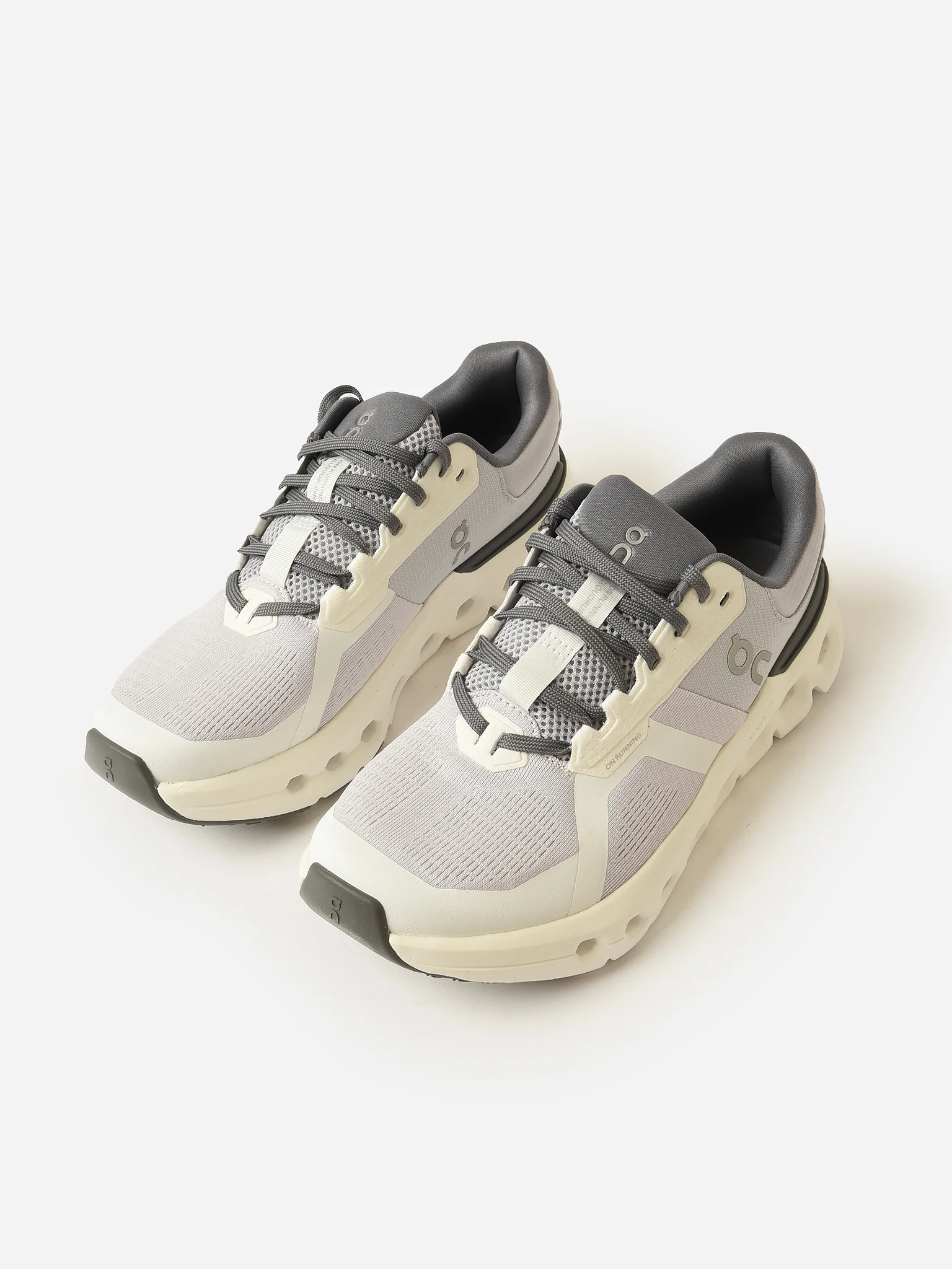 ON Women's Cloudrunner 2 Running Shoe - Image 12