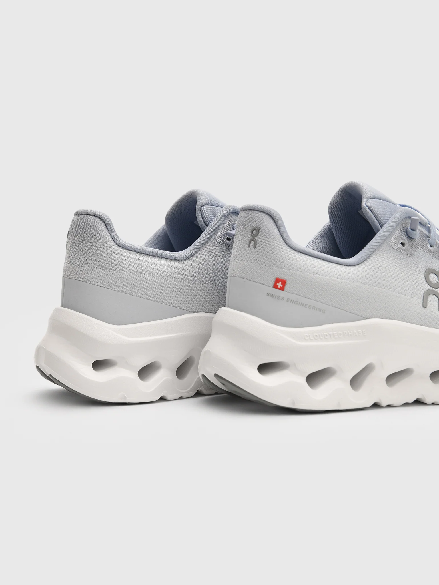 ON Women's Cloudtilt Sneaker - Image 4