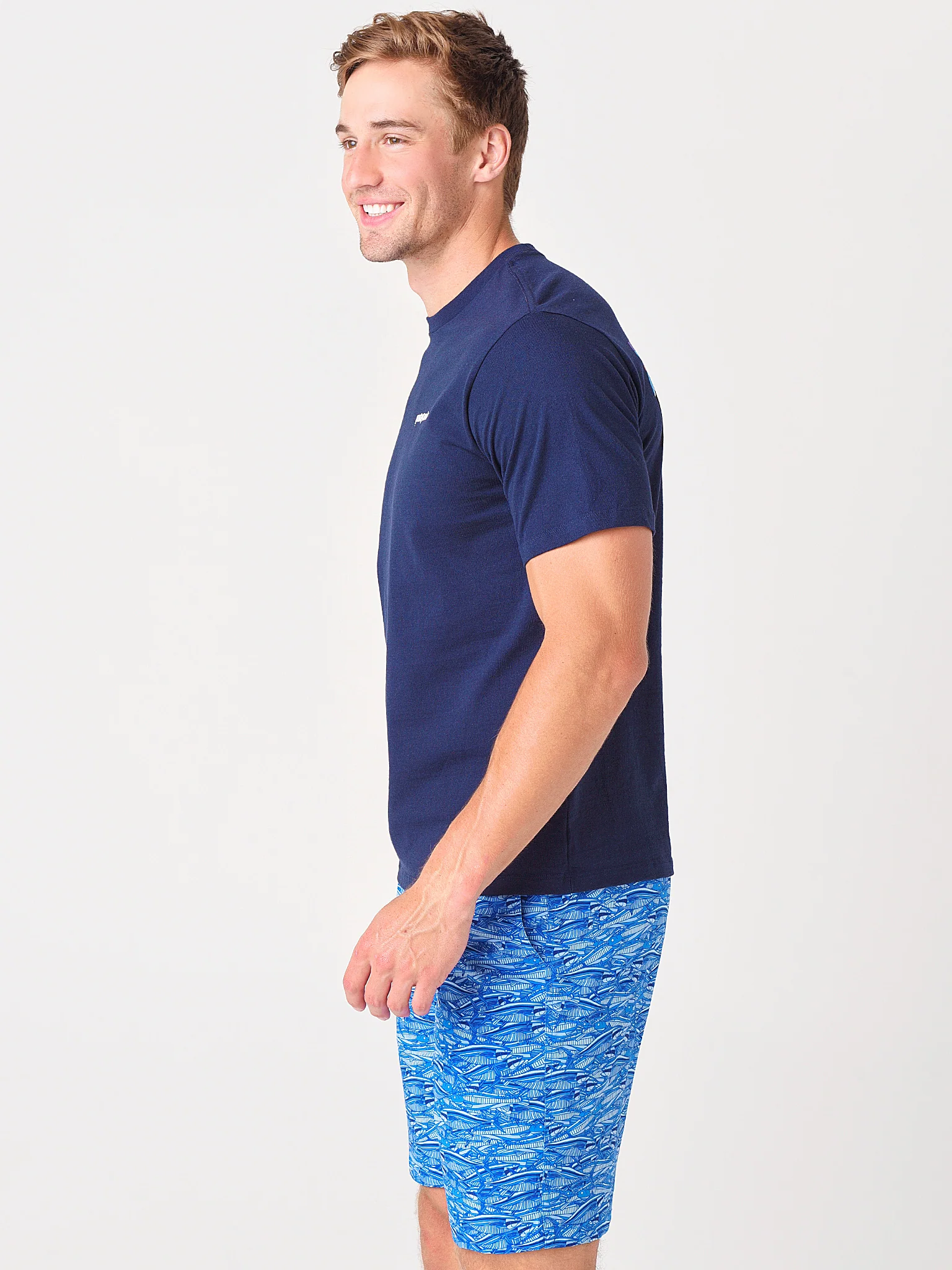 Patagonia Men's P-6 Logo Responsibili-Tee - Image 7