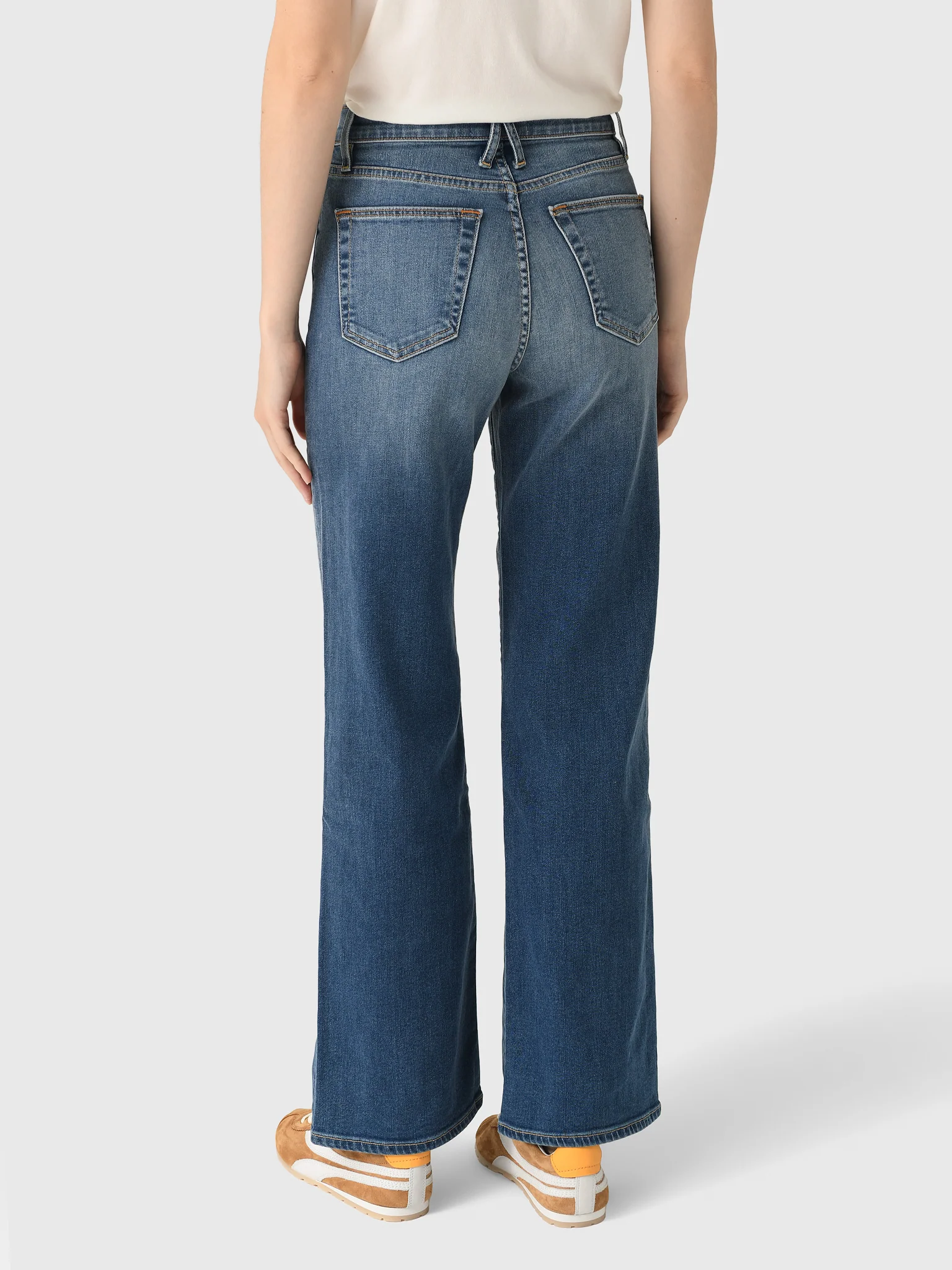 SLVRLAKE Women's Grace Wide Leg Jean - Image 15