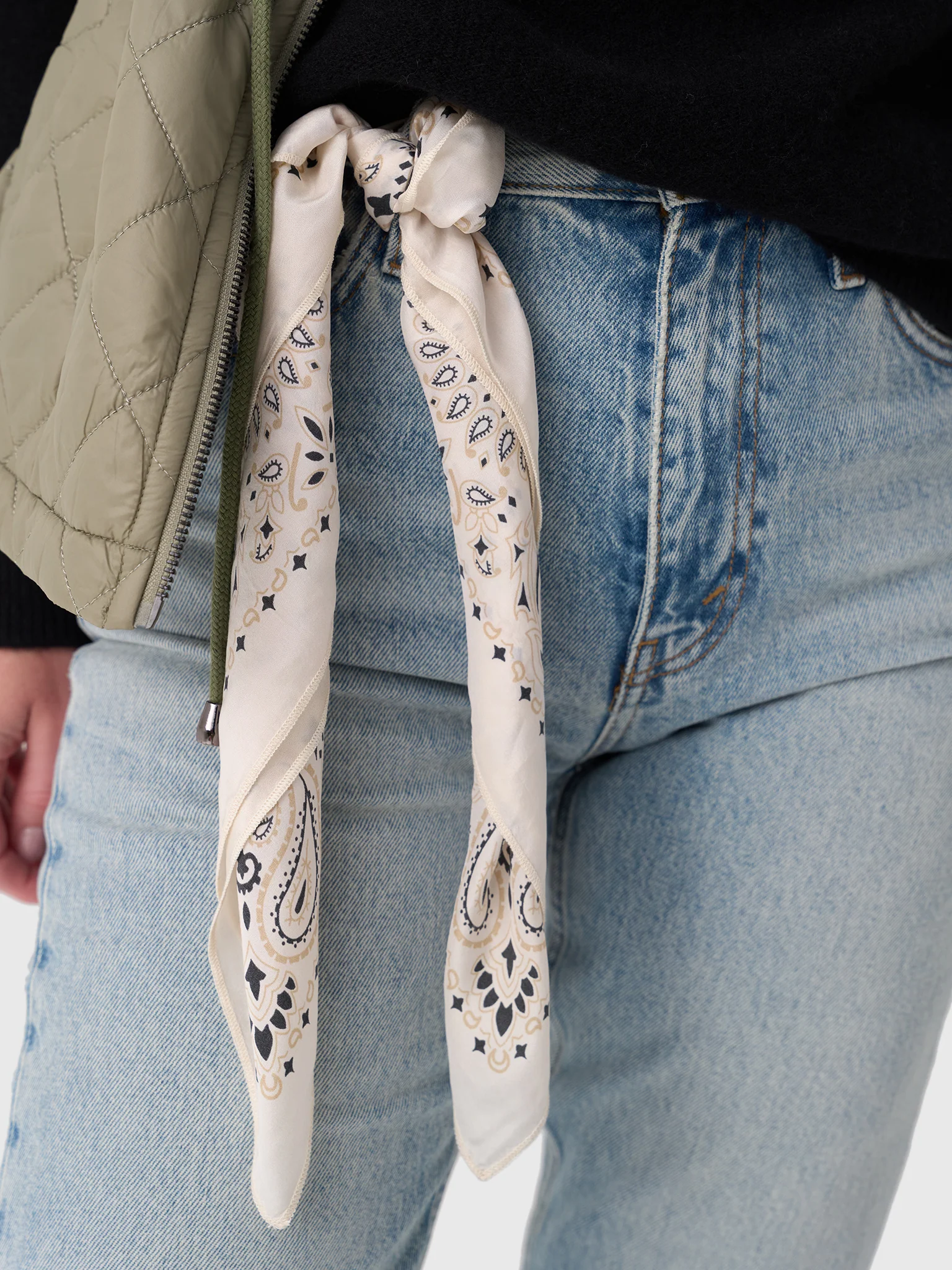 The Great The Silk Bandana - Image 6