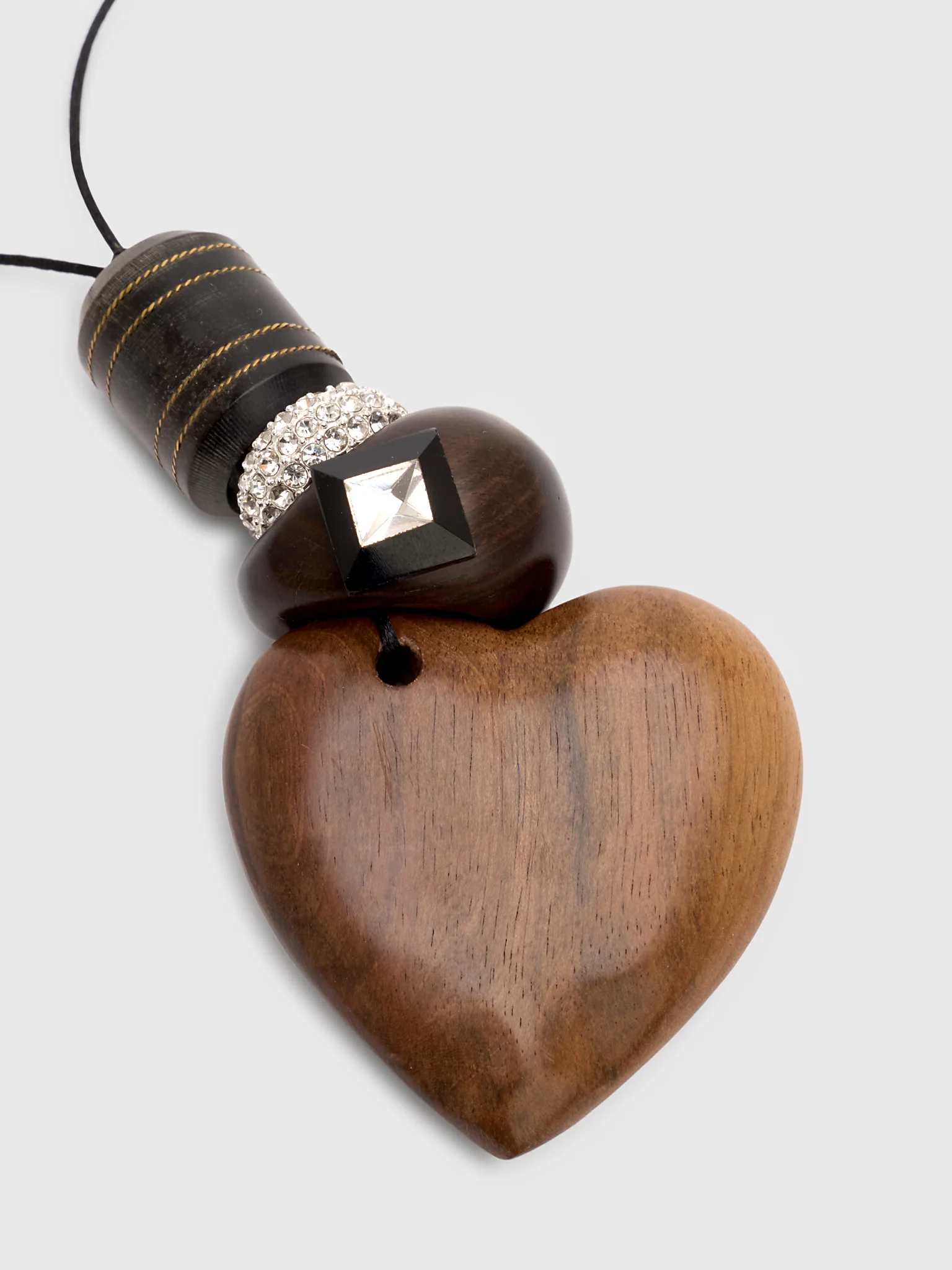 Timeless Pearly Wooden Heart Necklace - Image 2