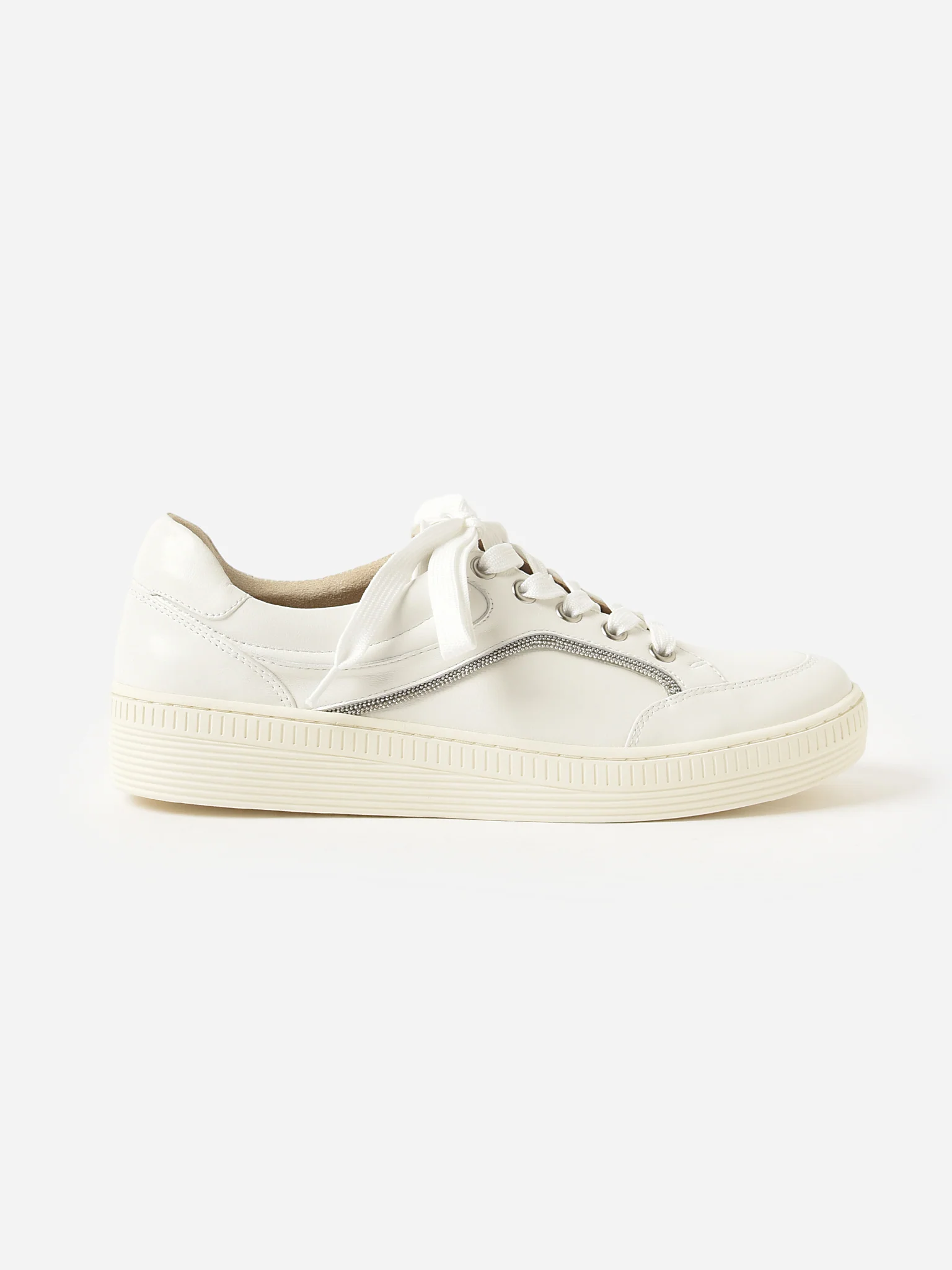 Vaneli Women's Yoela Sneaker - Image 3