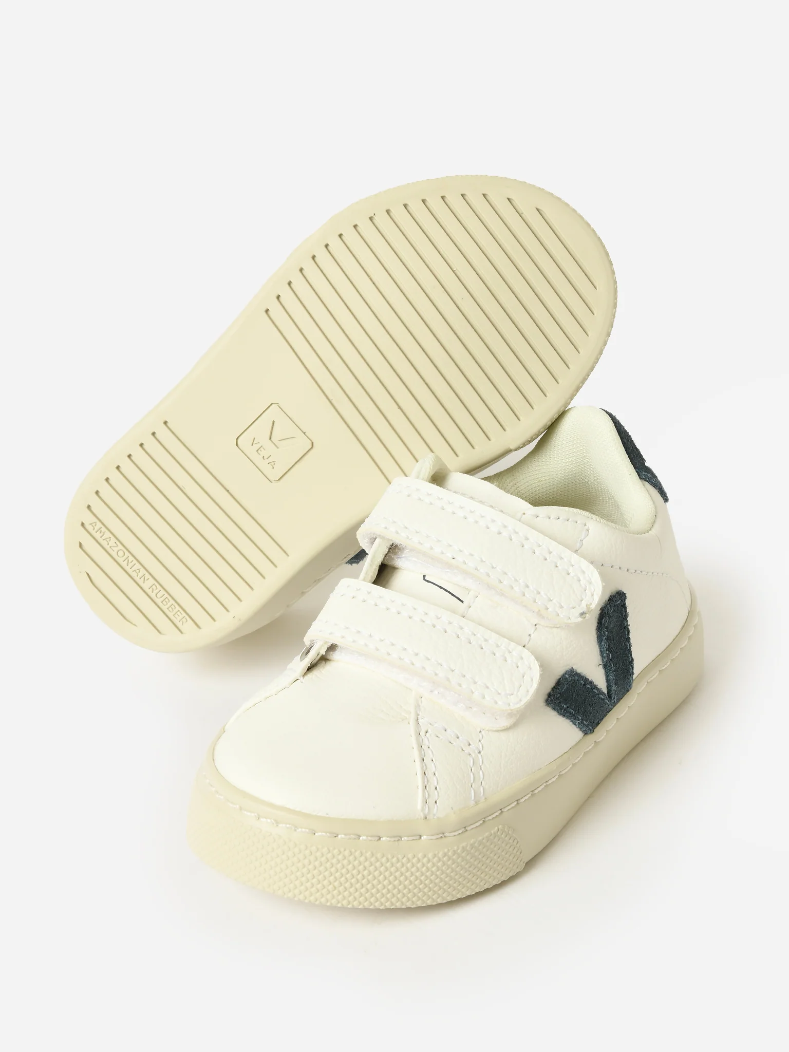 VEJA Kids' Small Esplar Chromefree Leather Sneaker - Image 2