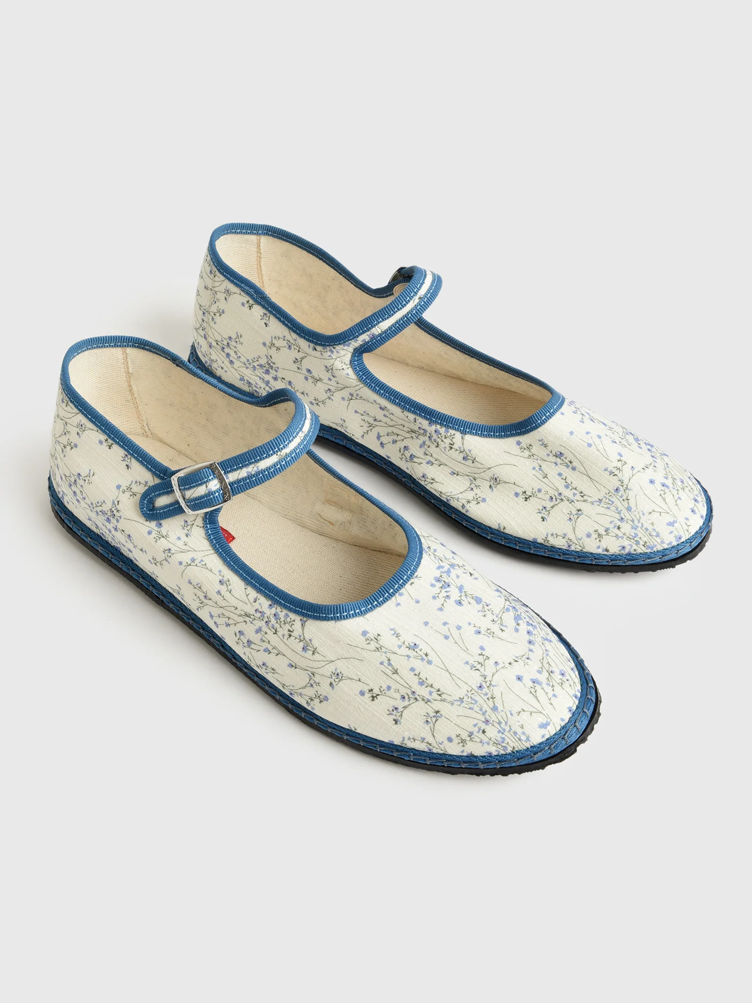 Vibi Venezia Women's Mary Jane Cotton Classic Flat