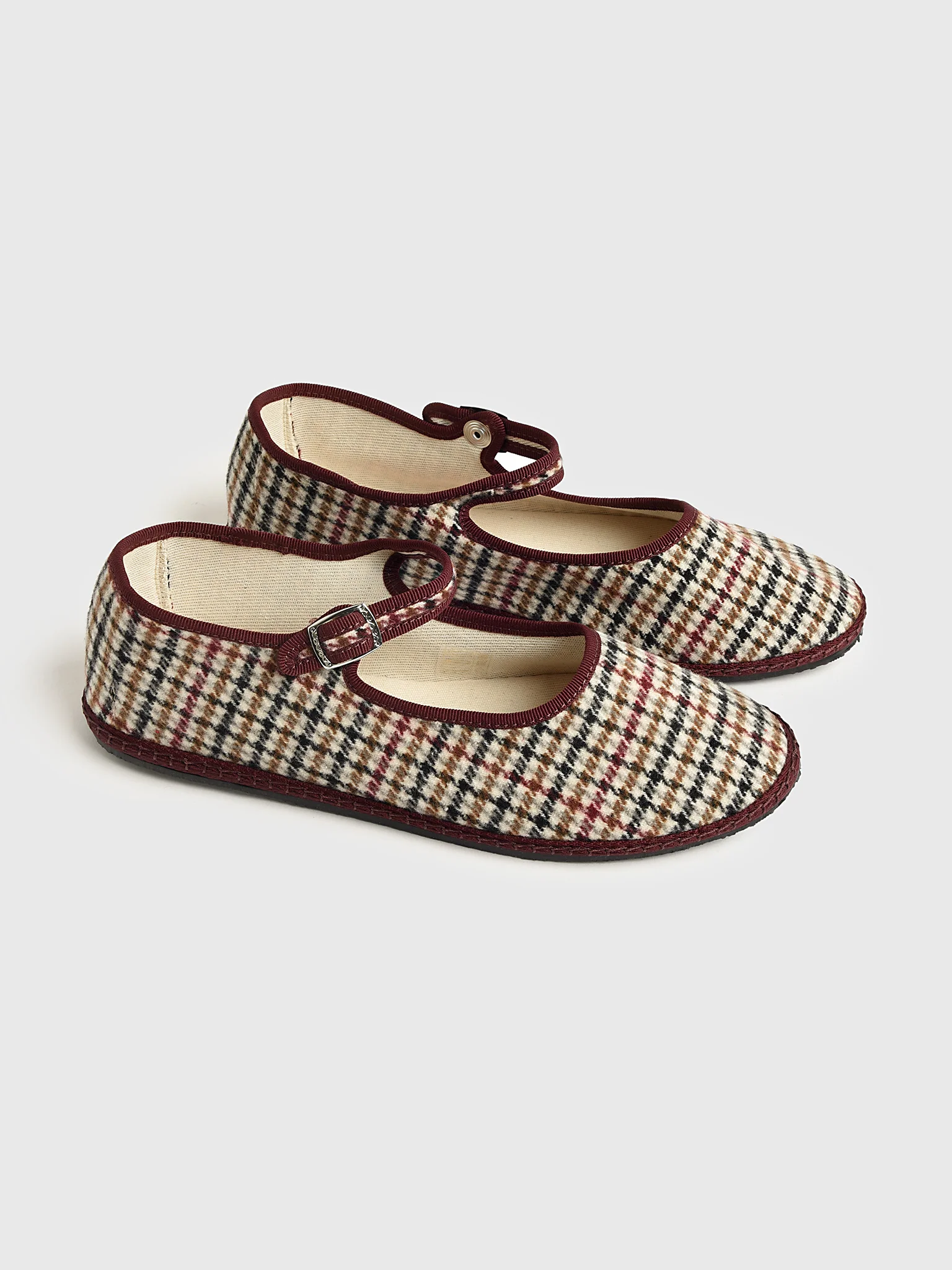 Vibi Venezia Women's Mary Jane Wool Flat