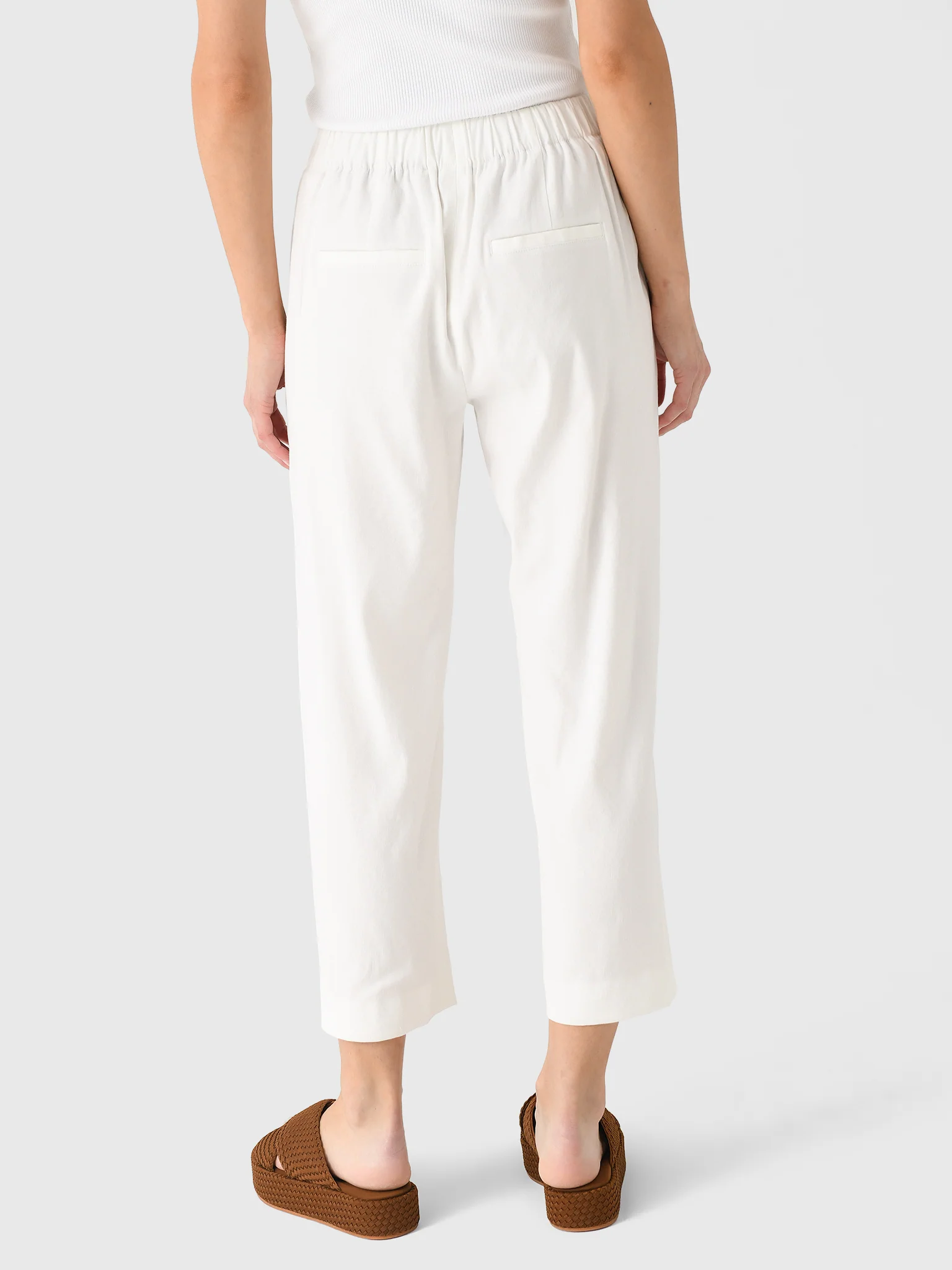 Vince Women's Linen-Blend Tapered Pull-On Pant - Image 4