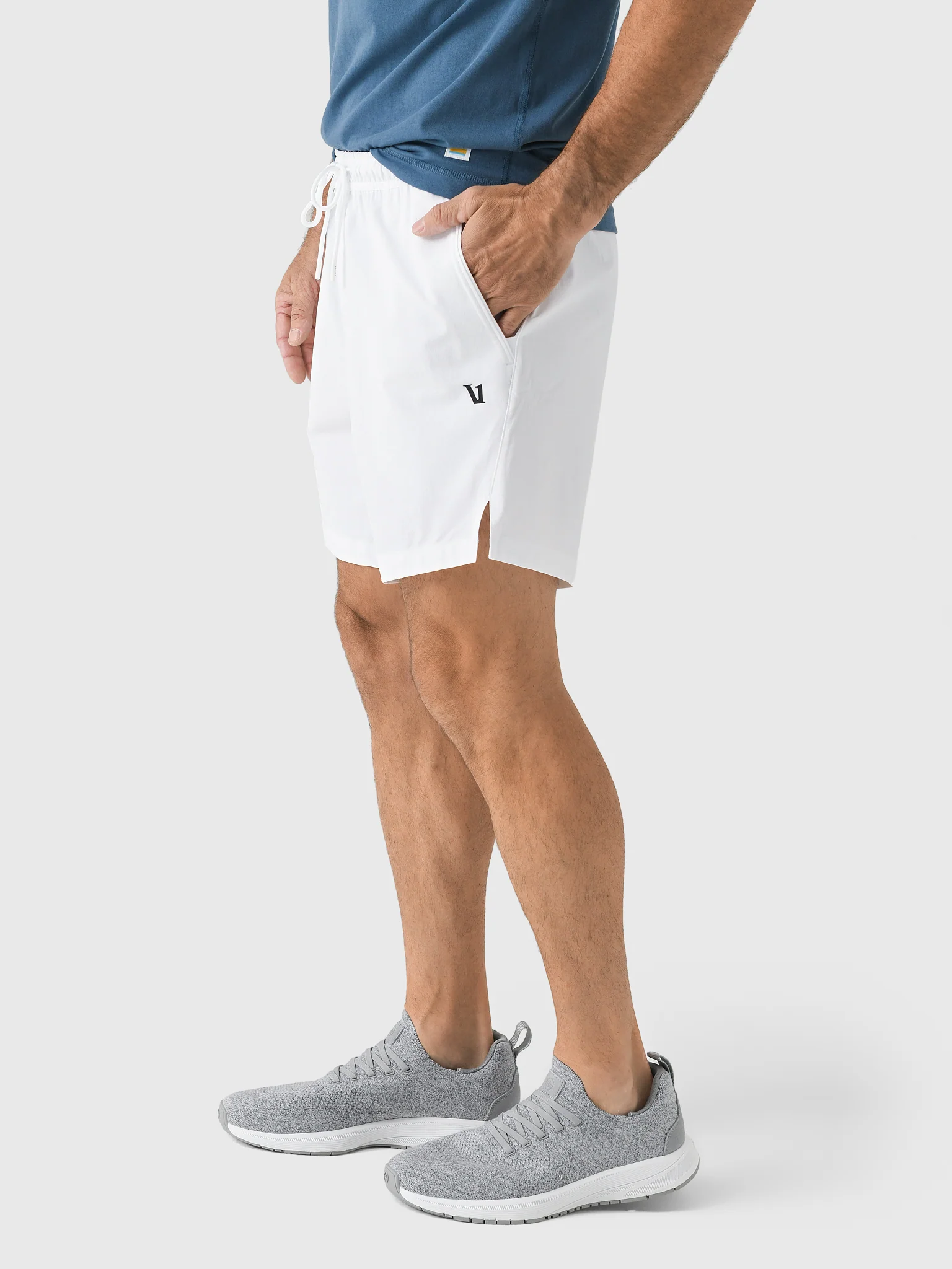 Vuori Men's Crosscourt Unlined 7" Short - Image 3
