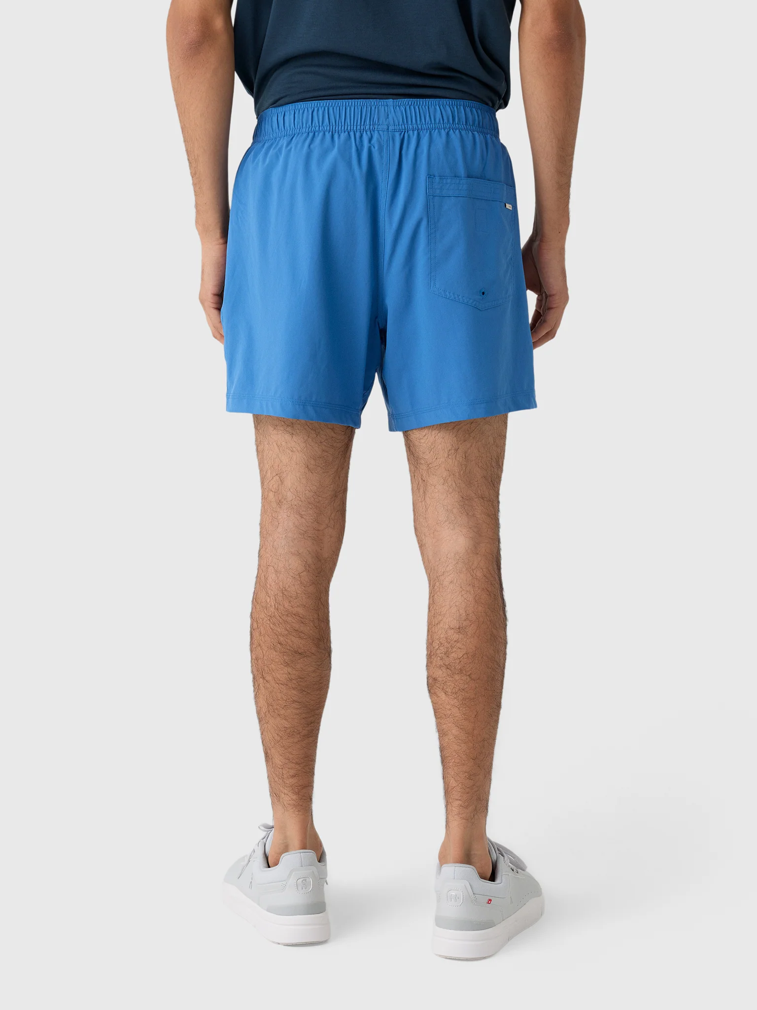 Vuori Men's Kore 5" Short - Image 4