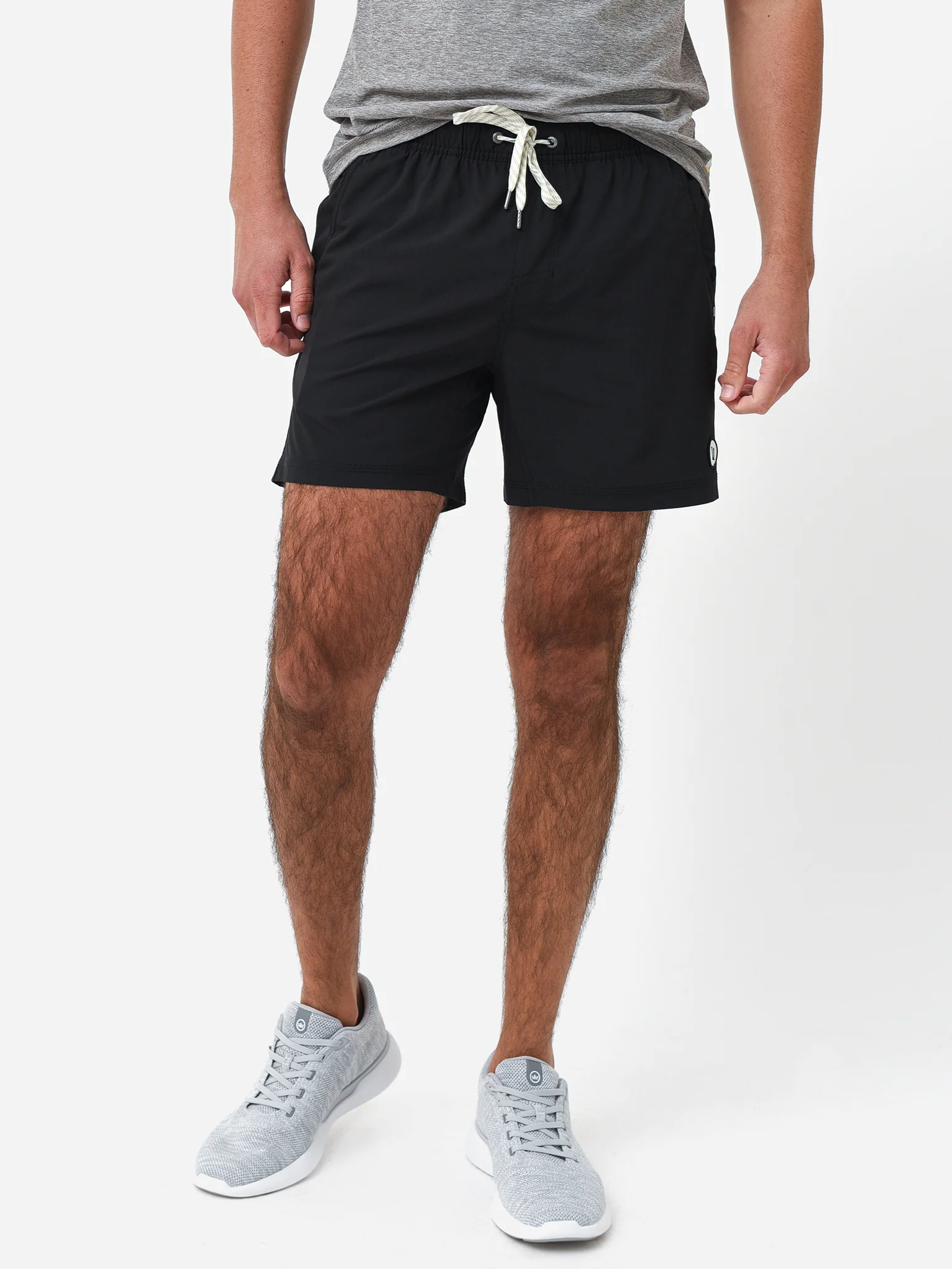 Vuori Men's Kore 5" Short - Image 5