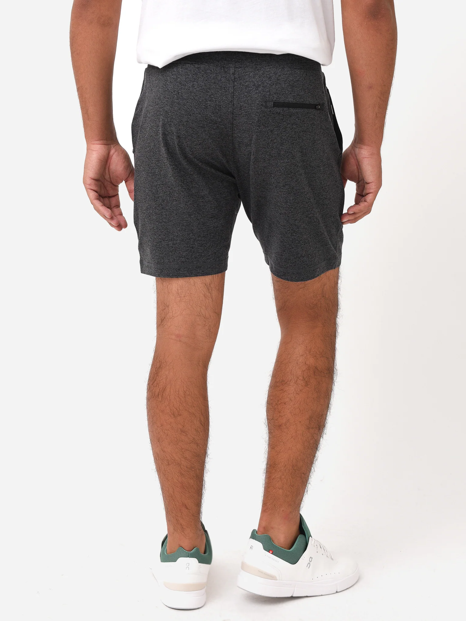 Vuori Men's Ponto Performance 7" Short - Image 15
