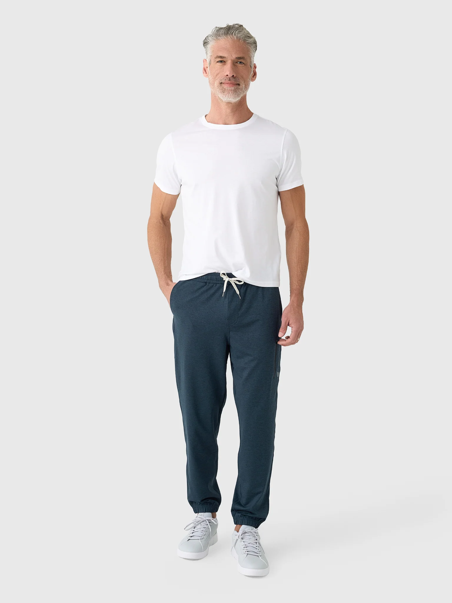 Vuori Men's Sunday Performance Sweatpant - Image 2